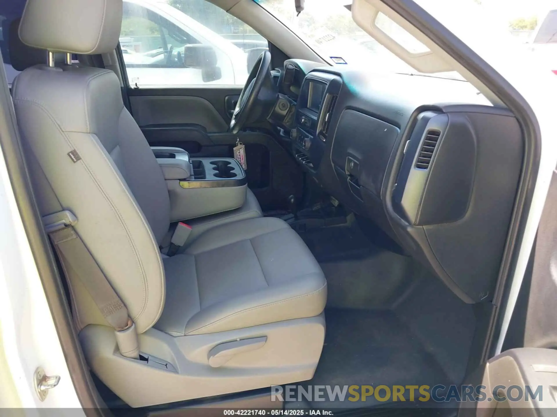 5 fotografías del automóvil dañado 2GCVKNEC9K1159977 CHEVROLET SILVERADO 1500 LD 2019