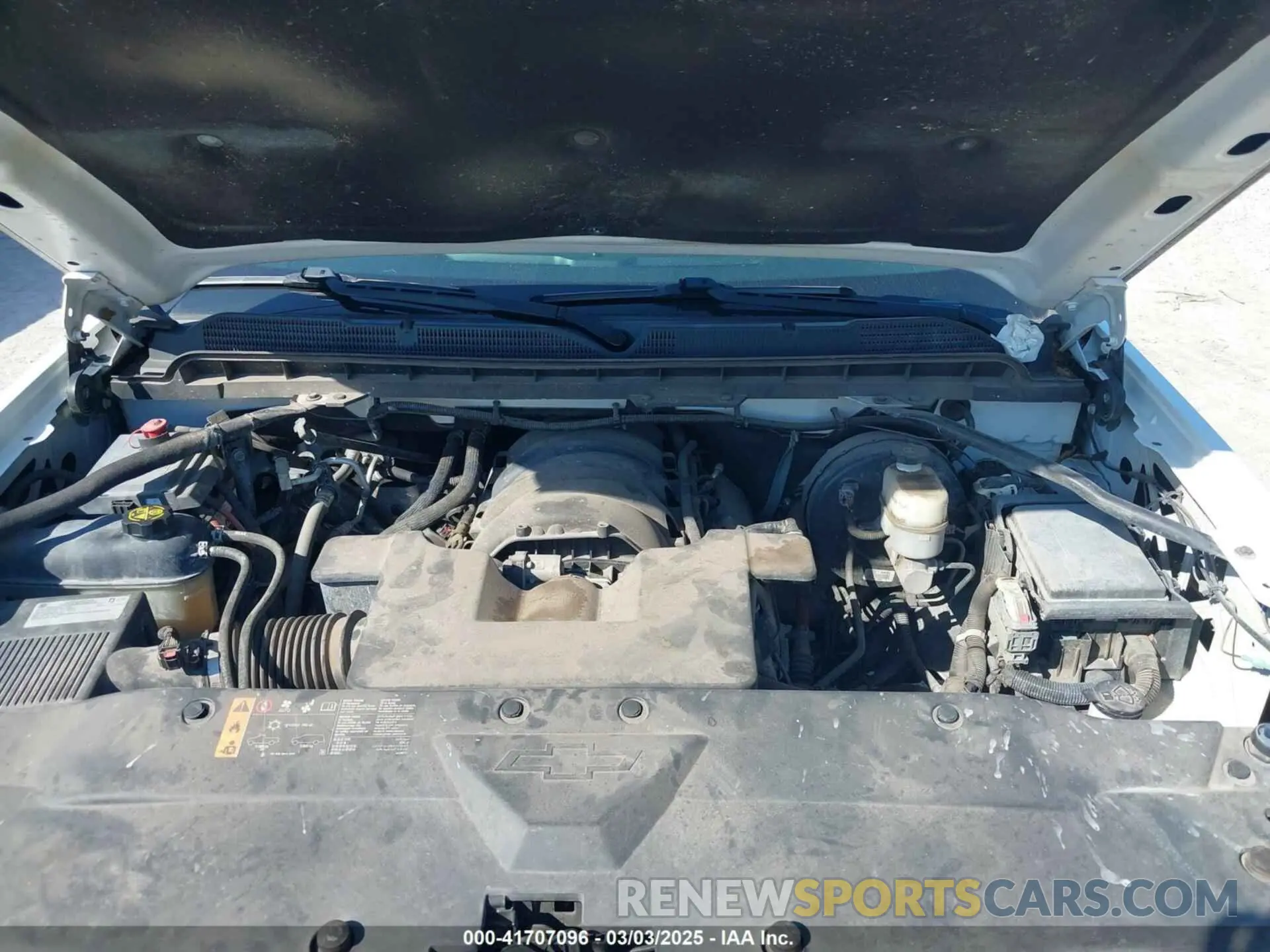 10 fotografías del automóvil dañado 2GCVKNECXK1121058 CHEVROLET SILVERADO 1500 LD 2019