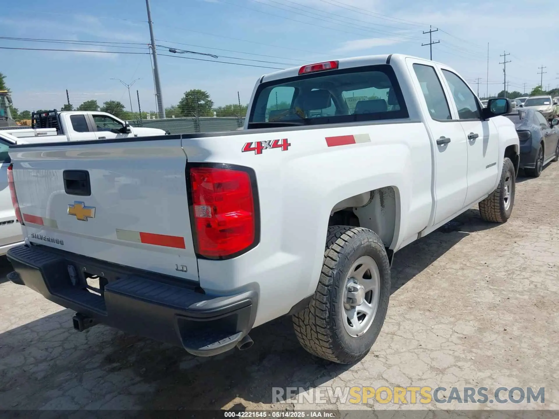 4 fotografías del automóvil dañado 2GCVKNECXK1164038 CHEVROLET SILVERADO 1500 LD 2019