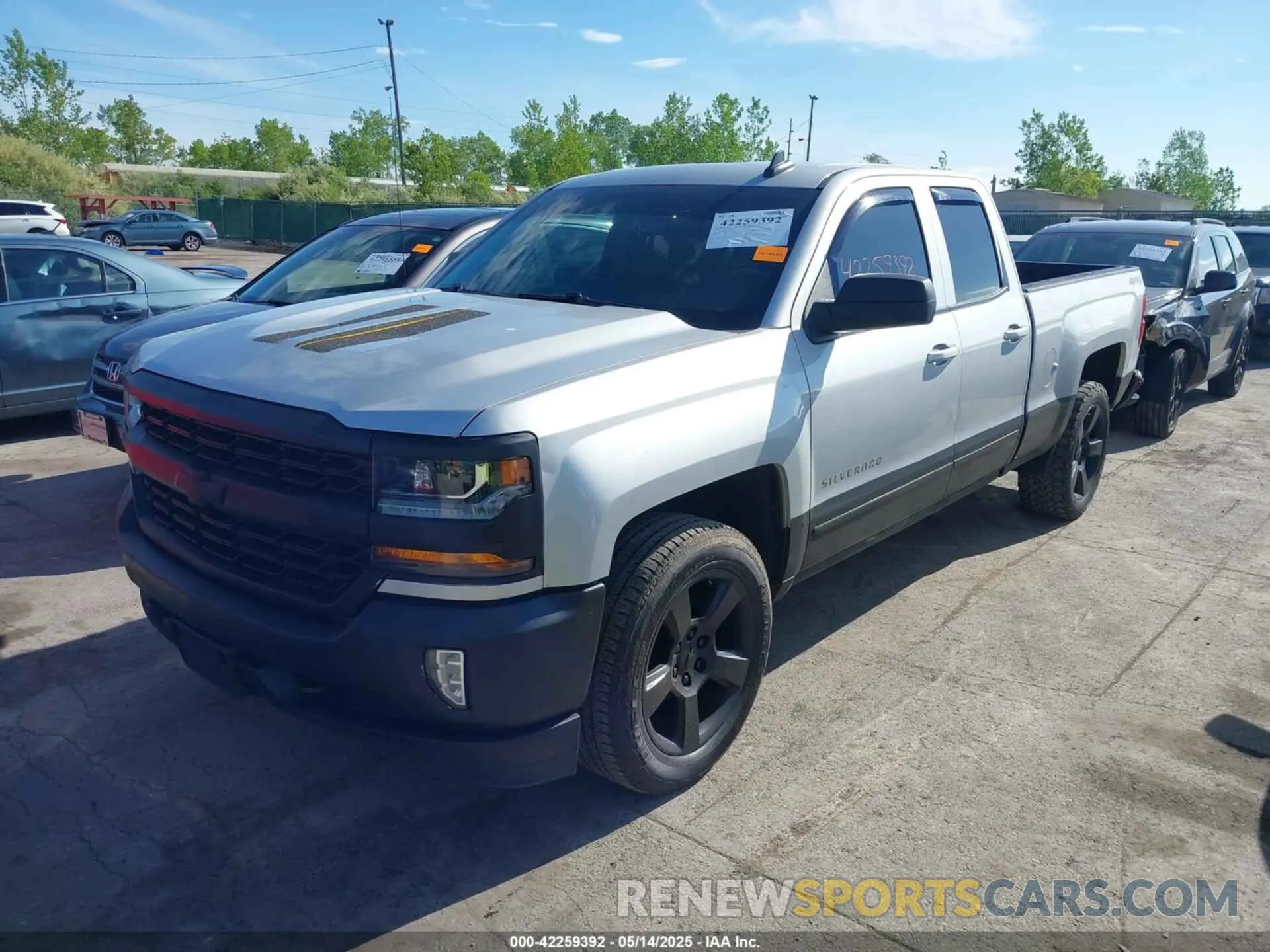 2 fotografías del automóvil dañado 2GCVKPEC1K1211677 CHEVROLET SILVERADO 1500 LD 2019