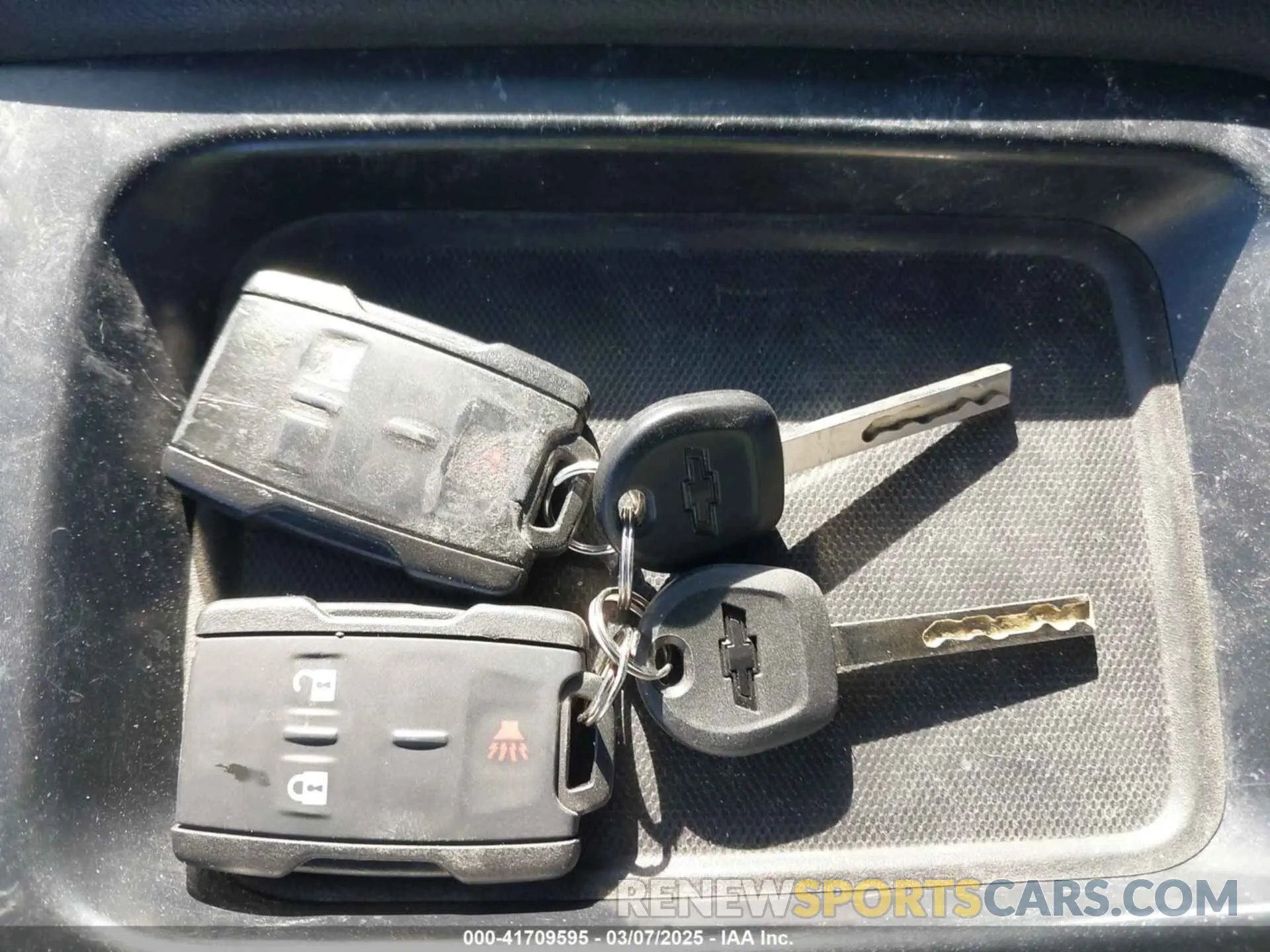 11 fotografías del automóvil dañado 2GCVKPEC2K1121793 CHEVROLET SILVERADO 1500 LD 2019