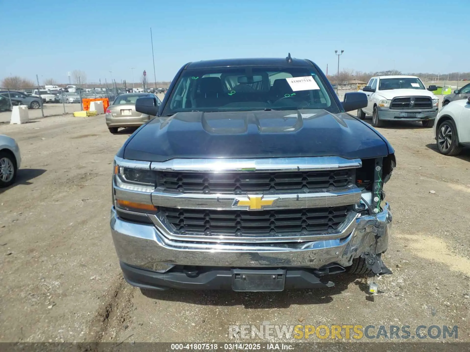 12 fotografías del automóvil dañado 2GCVKPEC4K1112416 CHEVROLET SILVERADO 1500 LD 2019