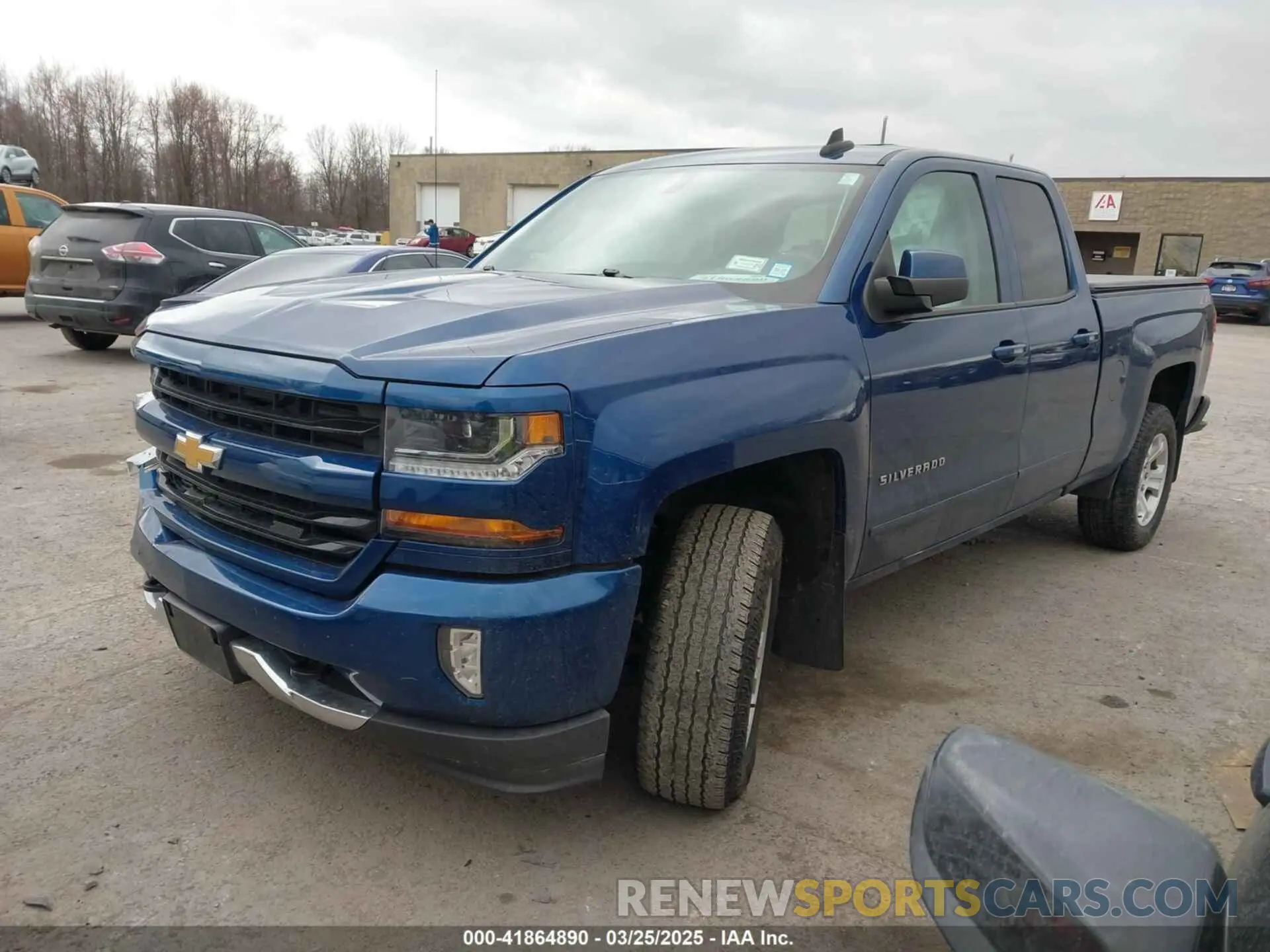 2 fotografías del automóvil dañado 2GCVKPEC4K1166282 CHEVROLET SILVERADO 1500 LD 2019