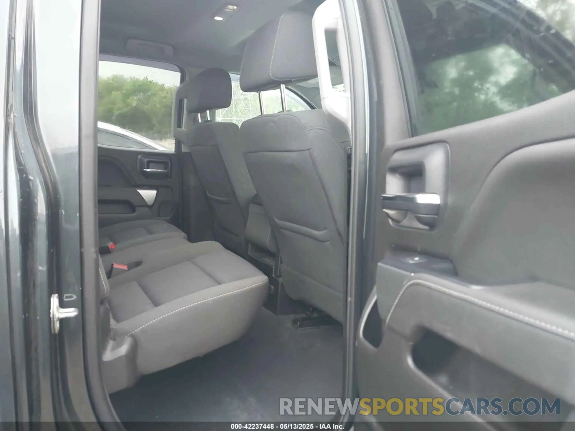 8 fotografías del automóvil dañado 2GCVKPEC6K1164338 CHEVROLET SILVERADO 1500 LD 2019