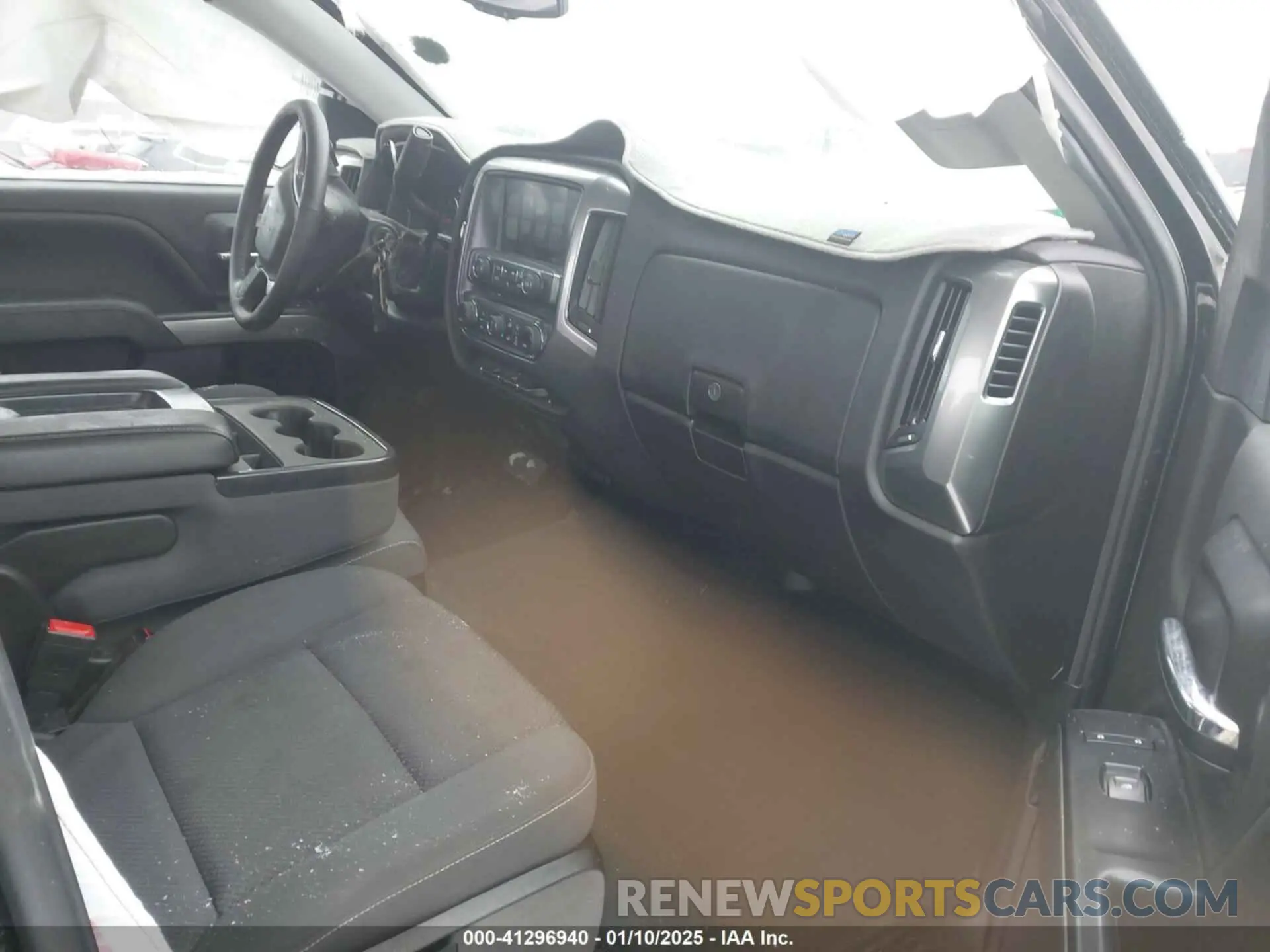 5 fotografías del automóvil dañado 2GCVKPEC6K1194116 CHEVROLET SILVERADO 1500 LD 2019