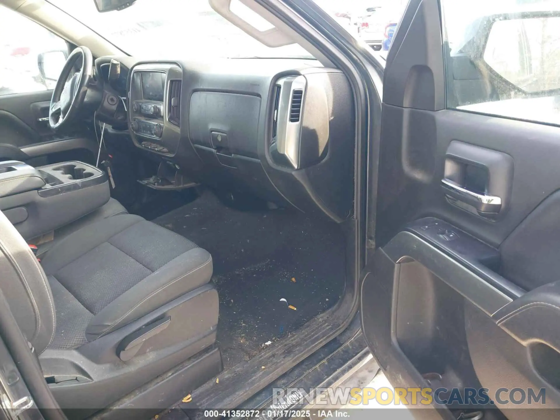 5 fotografías del automóvil dañado 2GCVKPEC9K1129924 CHEVROLET SILVERADO 1500 LD 2019