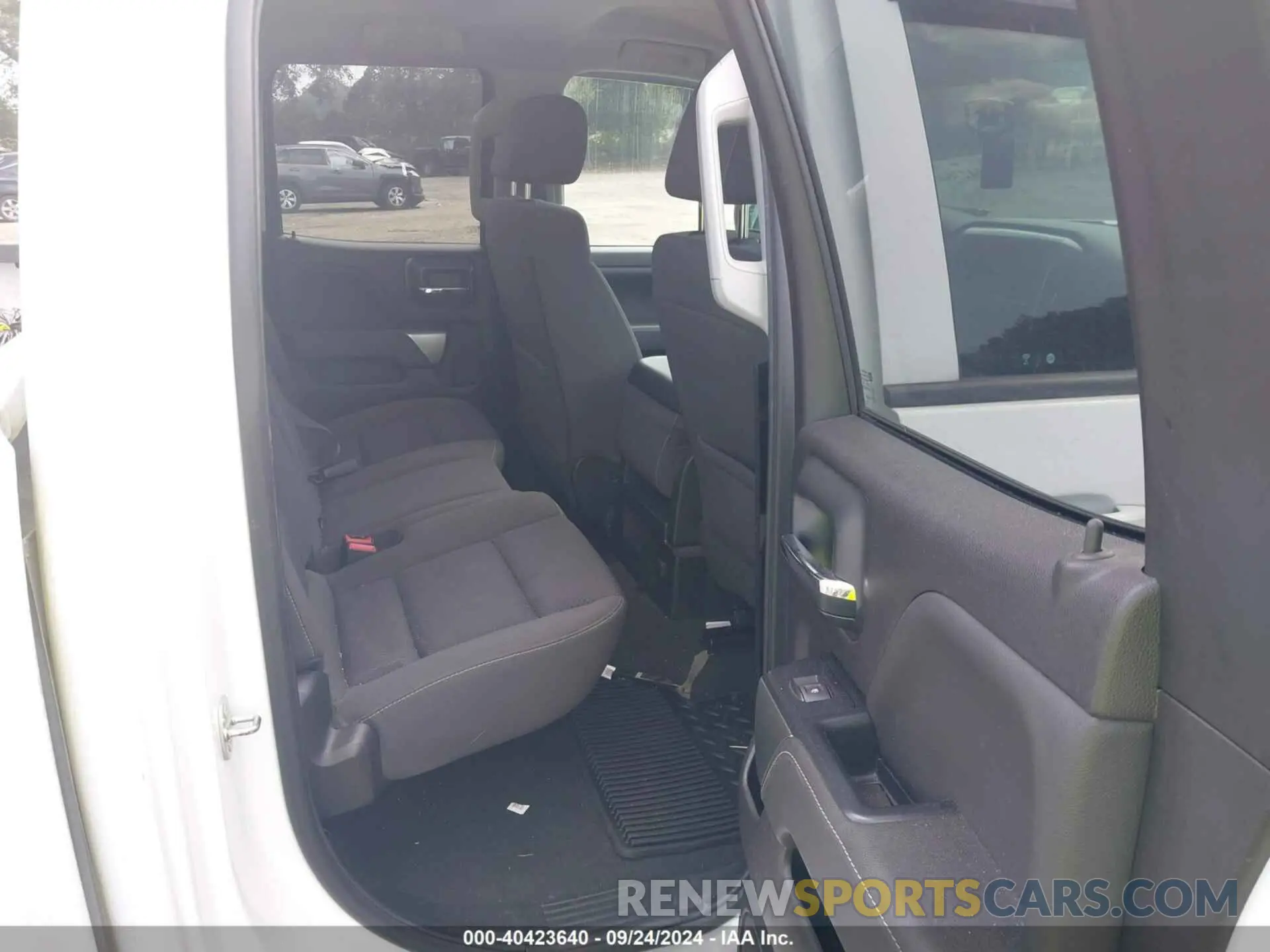 8 fotografías del automóvil dañado 2GCVKPEC9K1147291 CHEVROLET SILVERADO 1500 LD 2019