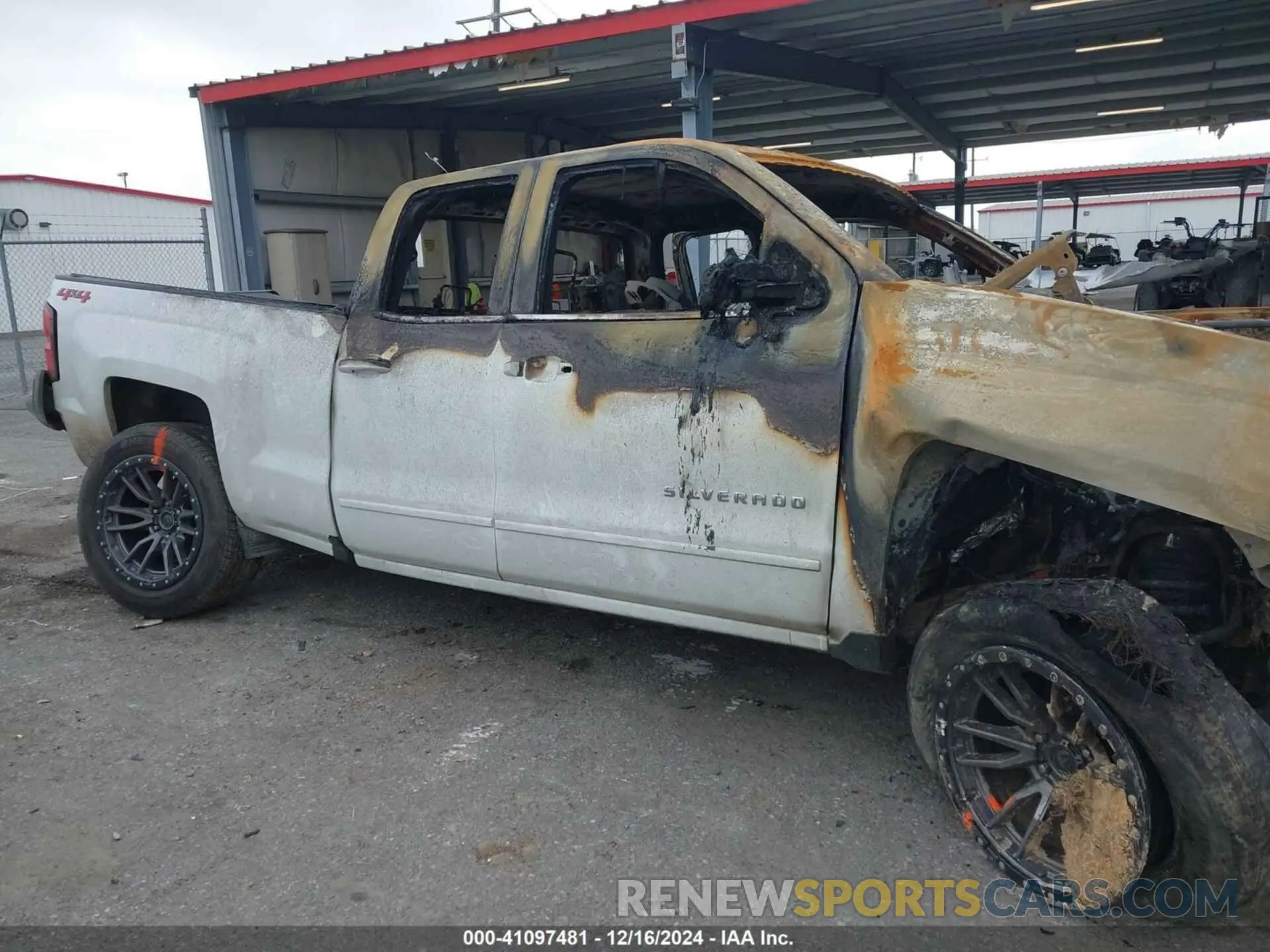12 fotografías del automóvil dañado 2GCVKPEC9K1182817 CHEVROLET SILVERADO 1500 LD 2019
