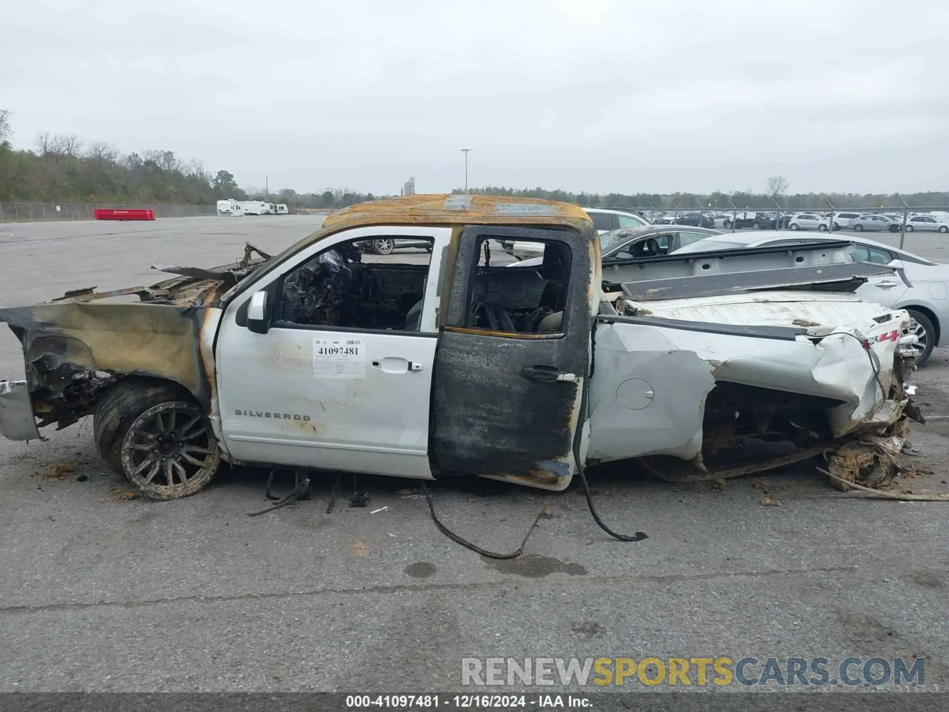 13 fotografías del automóvil dañado 2GCVKPEC9K1182817 CHEVROLET SILVERADO 1500 LD 2019