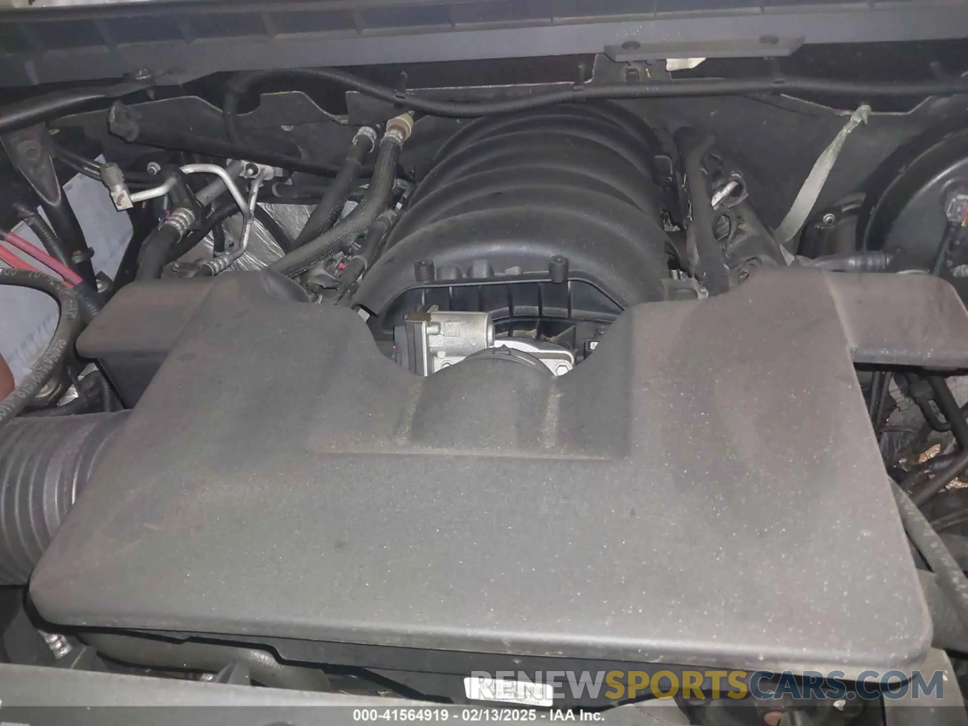 10 fotografías del automóvil dañado 2GCVKPECXK1120052 CHEVROLET SILVERADO 1500 LD 2019