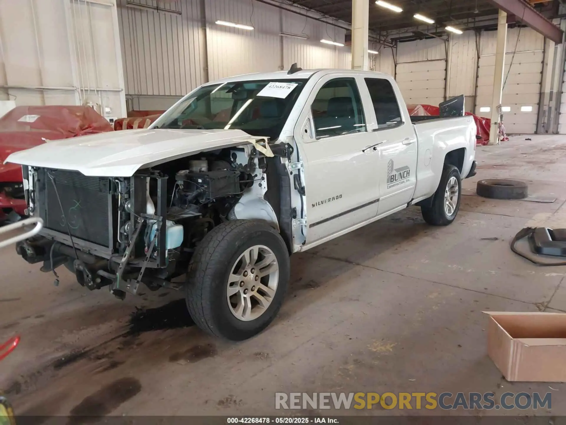 2 fotografías del automóvil dañado 2GCVKPECXK1121556 CHEVROLET SILVERADO 1500 LD 2019