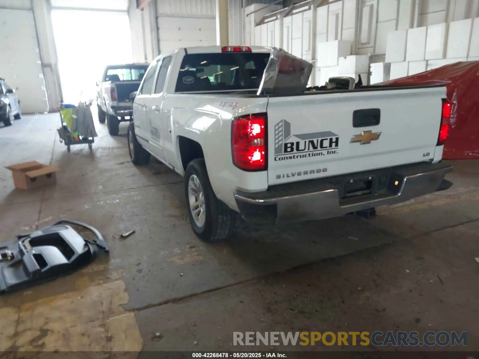 3 fotografías del automóvil dañado 2GCVKPECXK1121556 CHEVROLET SILVERADO 1500 LD 2019