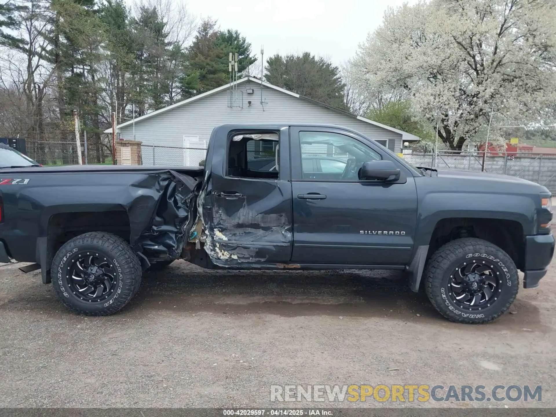 13 fotografías del automóvil dañado 2GCVKPECXK1148434 CHEVROLET SILVERADO 1500 LD 2019