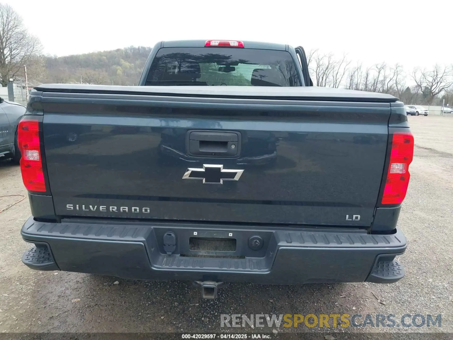 16 fotografías del automóvil dañado 2GCVKPECXK1148434 CHEVROLET SILVERADO 1500 LD 2019