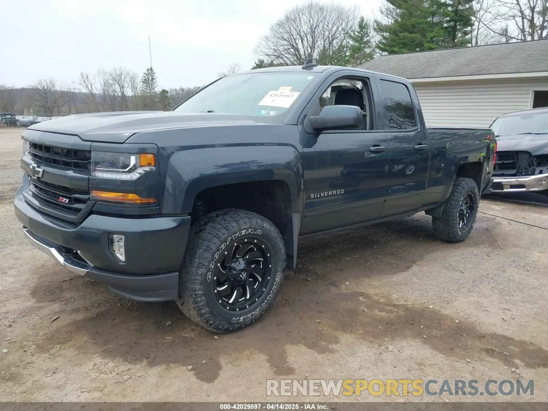 2 fotografías del automóvil dañado 2GCVKPECXK1148434 CHEVROLET SILVERADO 1500 LD 2019