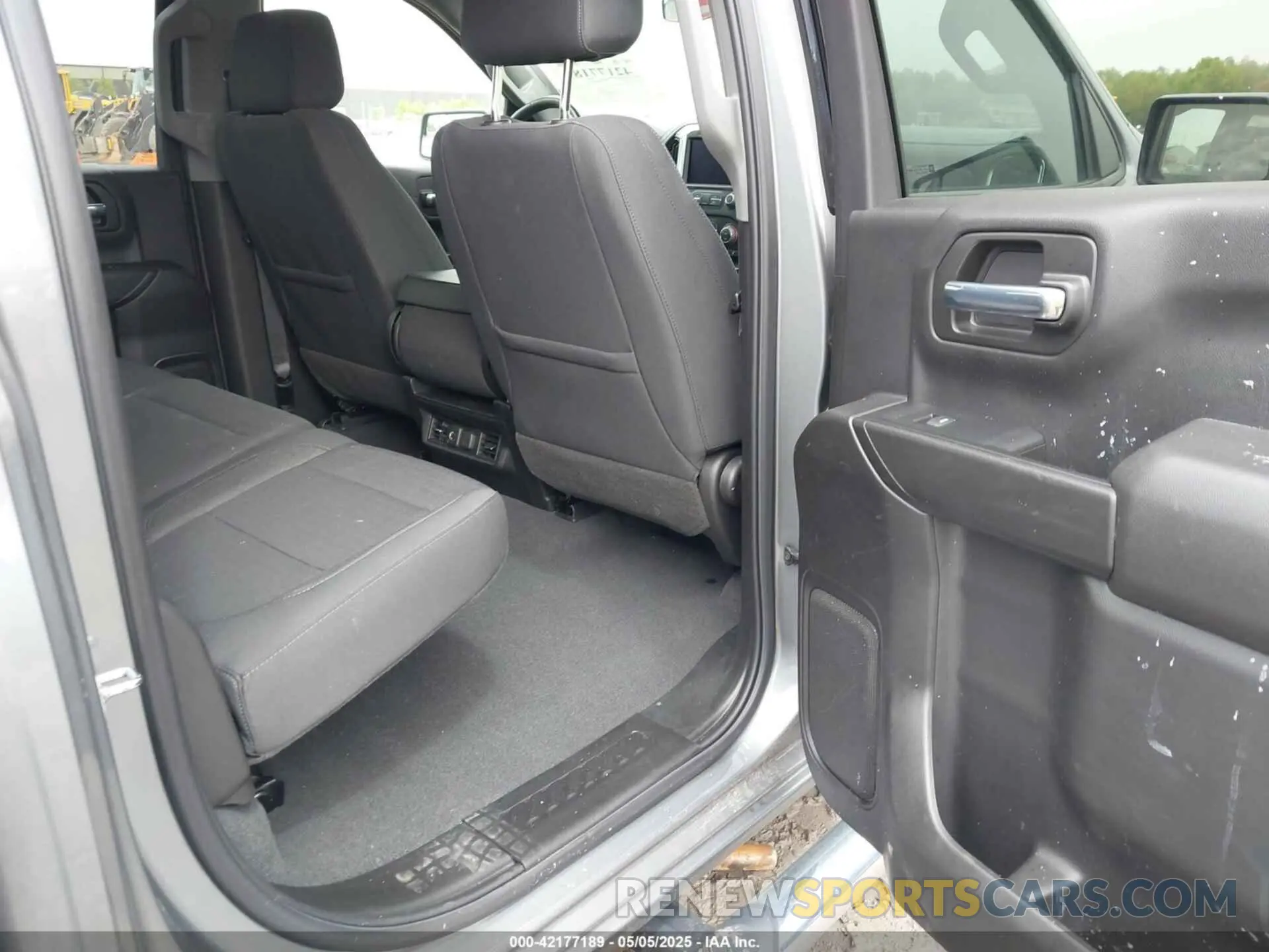 8 fotografías del automóvil dañado 1GCPYJEK3NZ114486 CHEVROLET SILVERADO 1500 LTD 2022