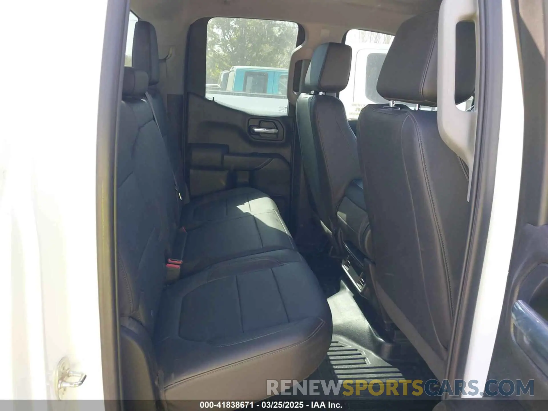 8 fotografías del automóvil dañado 1GCRYAED0NZ174736 CHEVROLET SILVERADO 1500 LTD 2022