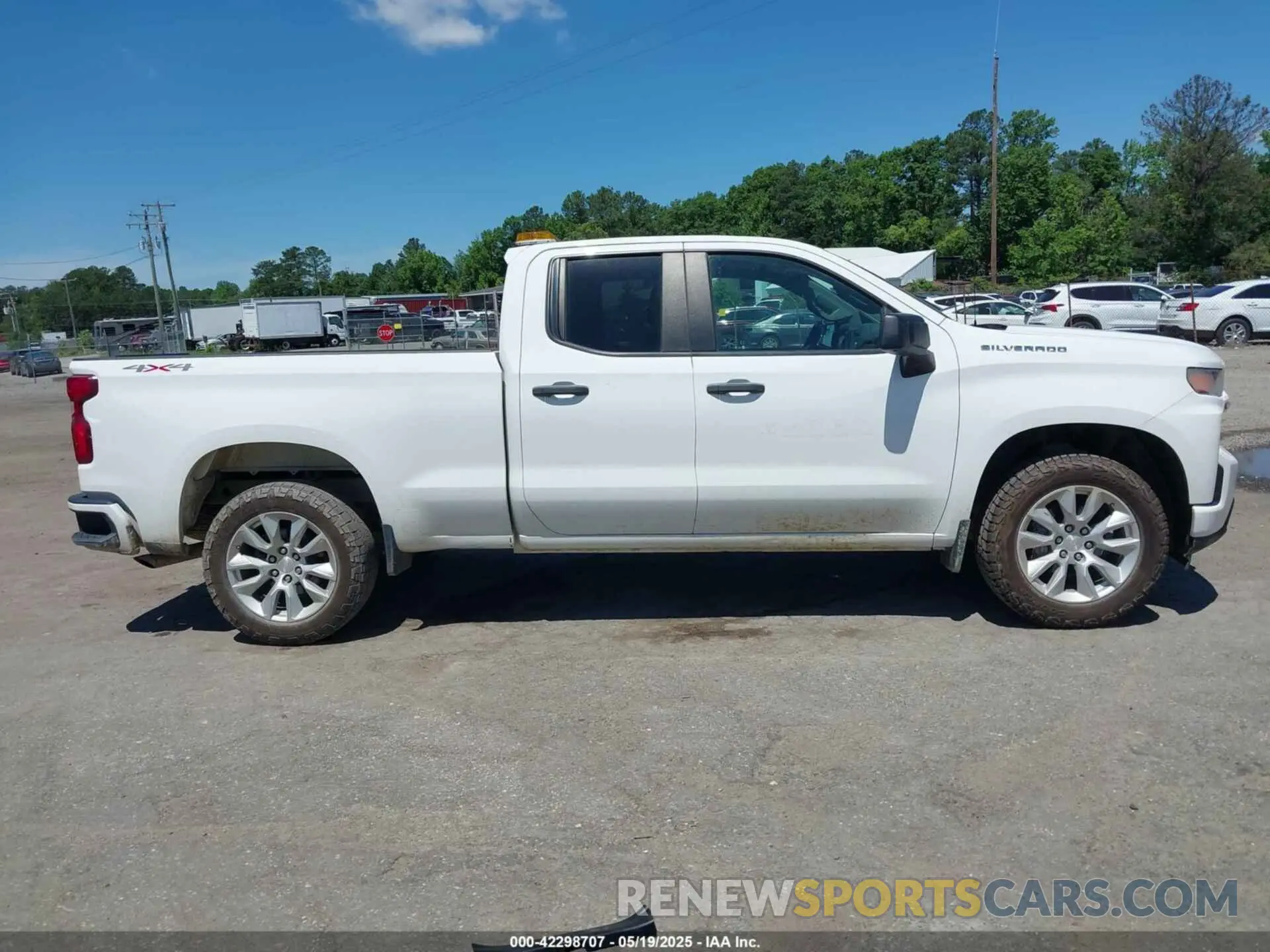 13 fotografías del automóvil dañado 1GCRYBEK2NZ216957 CHEVROLET SILVERADO 1500 LTD 2022