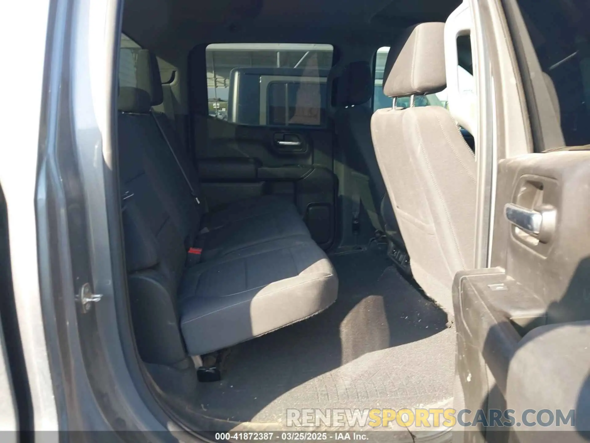8 fotografías del automóvil dañado 1GCUYDETXNZ185259 CHEVROLET SILVERADO 1500 LTD 2022