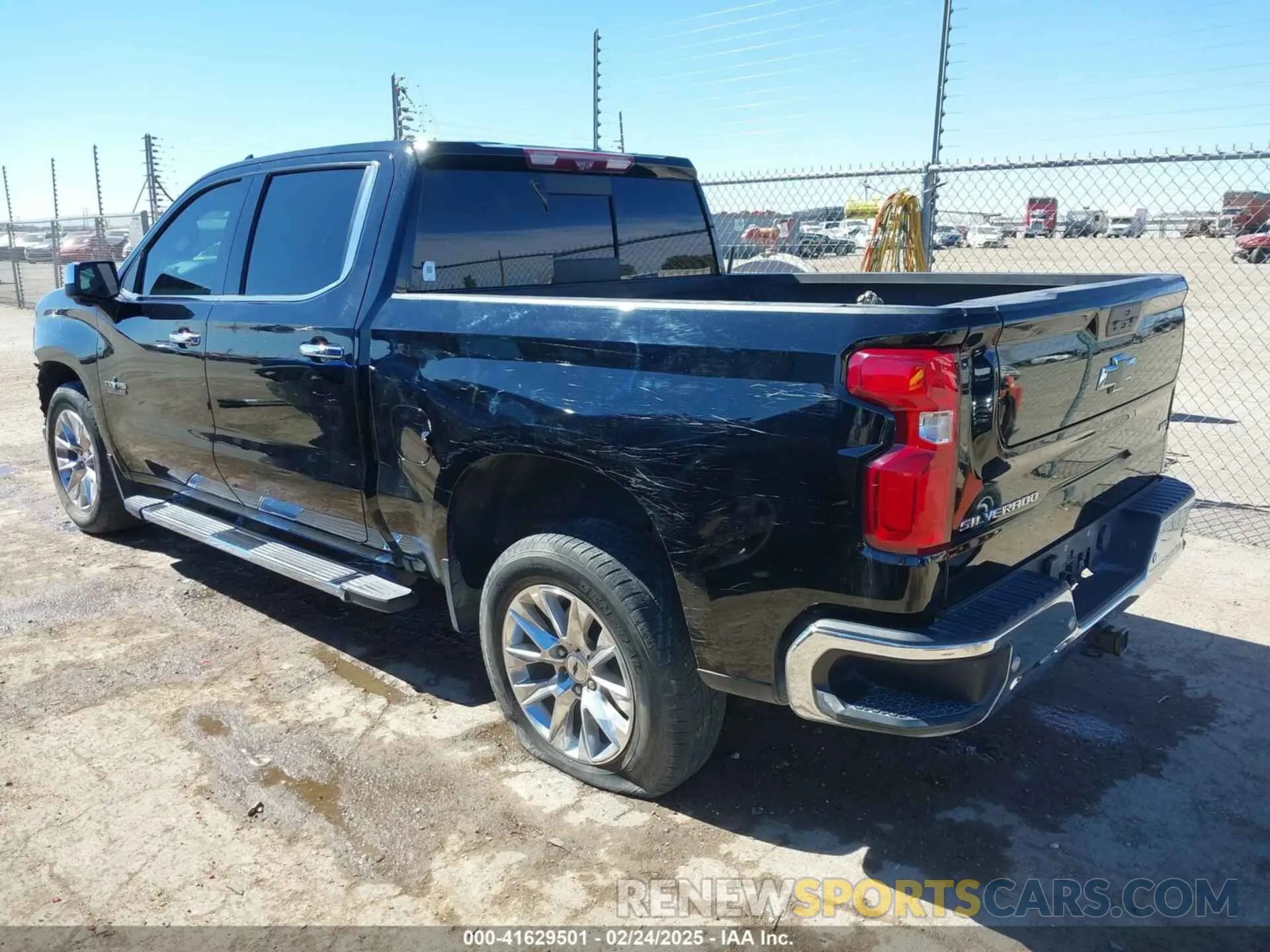 3 fotografías del automóvil dañado 1GCUYGED6NZ143388 CHEVROLET SILVERADO 1500 LTD 2022