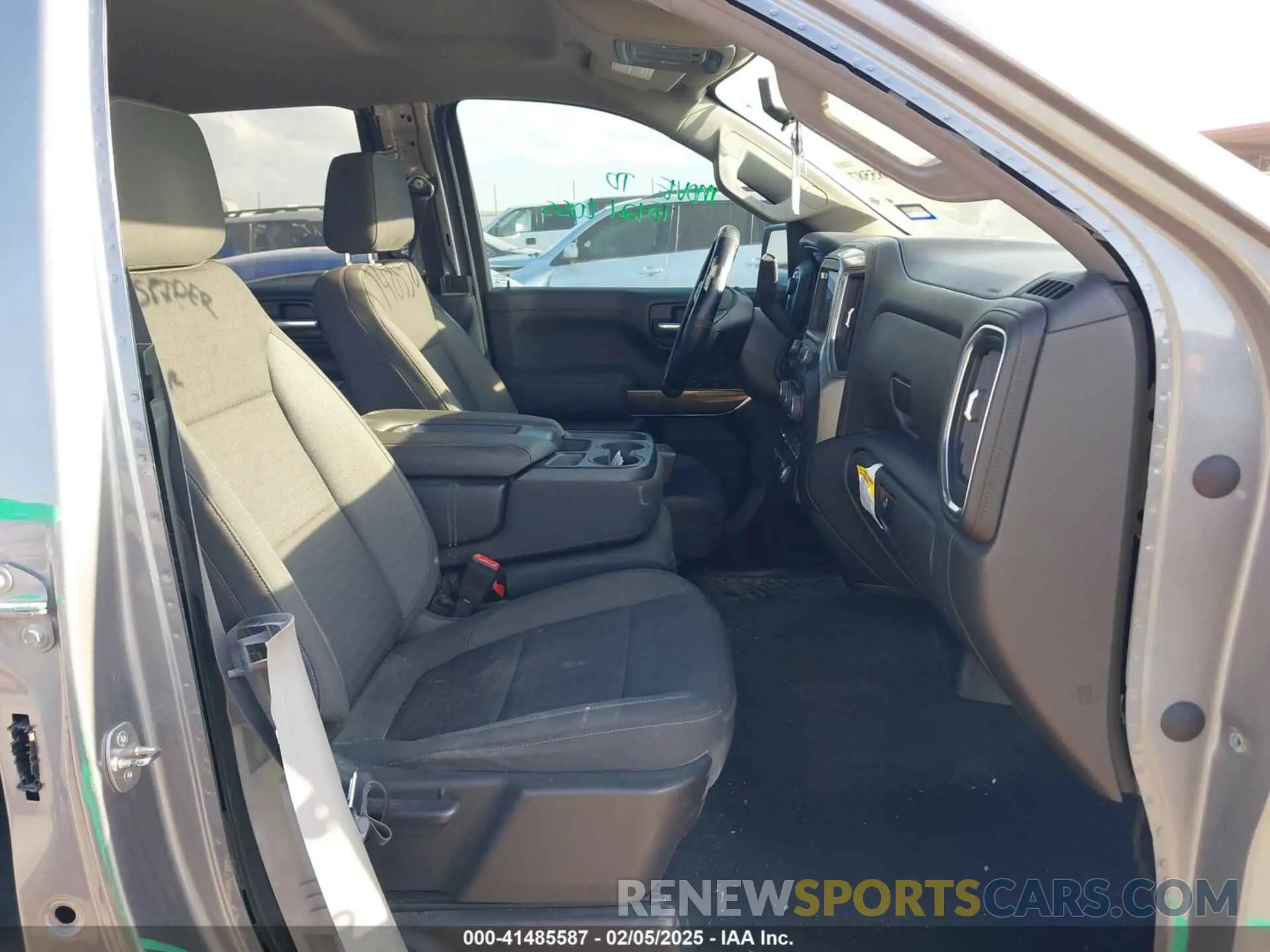 5 fotografías del automóvil dañado 3GCPWCED5NG138842 CHEVROLET SILVERADO 1500 LTD 2022