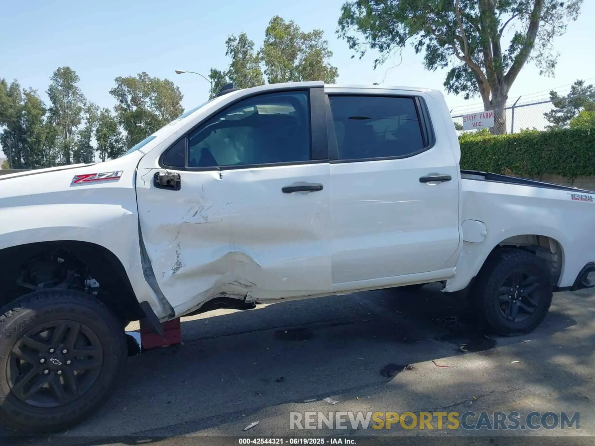 18 fotografías del automóvil dañado 3GCPYCEK4NG118395 CHEVROLET SILVERADO 1500 LTD 2022