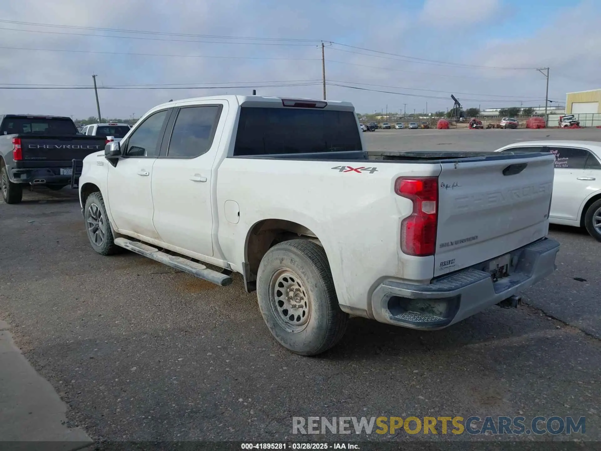 3 fotografías del automóvil dañado 3GCPYDEKXNG142884 CHEVROLET SILVERADO 1500 LTD 2022