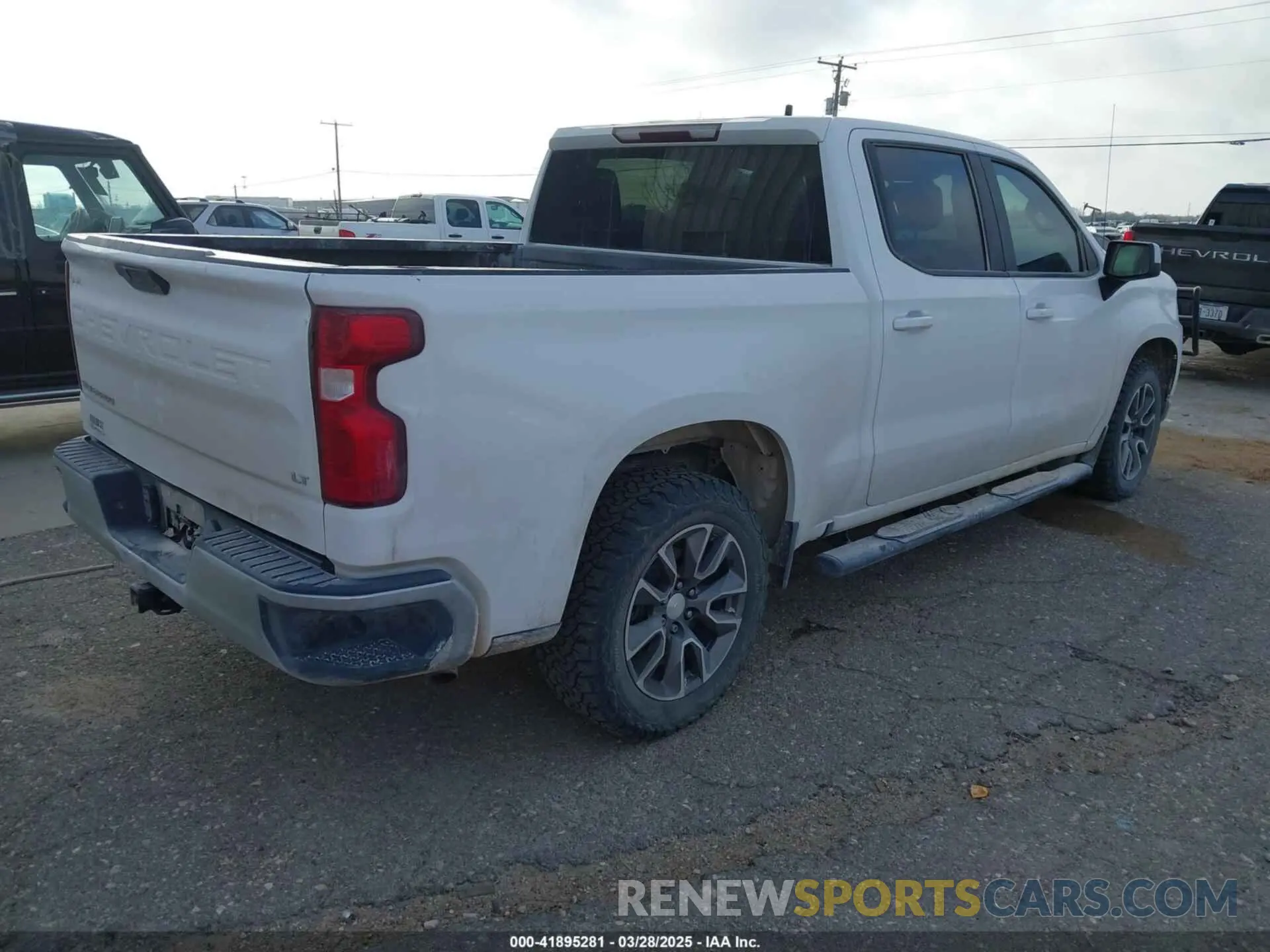 4 fotografías del automóvil dañado 3GCPYDEKXNG142884 CHEVROLET SILVERADO 1500 LTD 2022