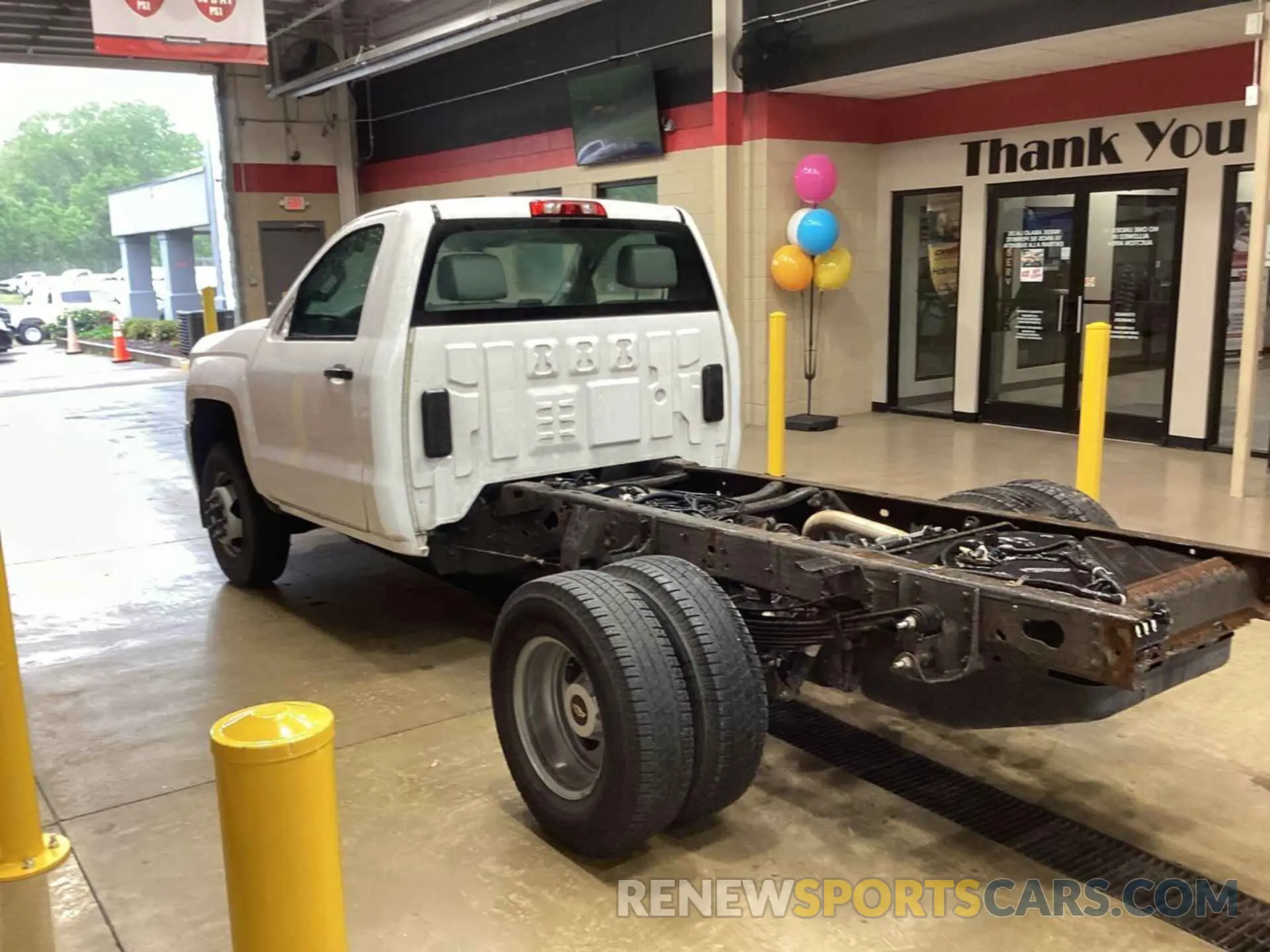 10 fotografías del automóvil dañado 1GB3CVCG6KF199067 CHEVROLET SILVERADO 2019