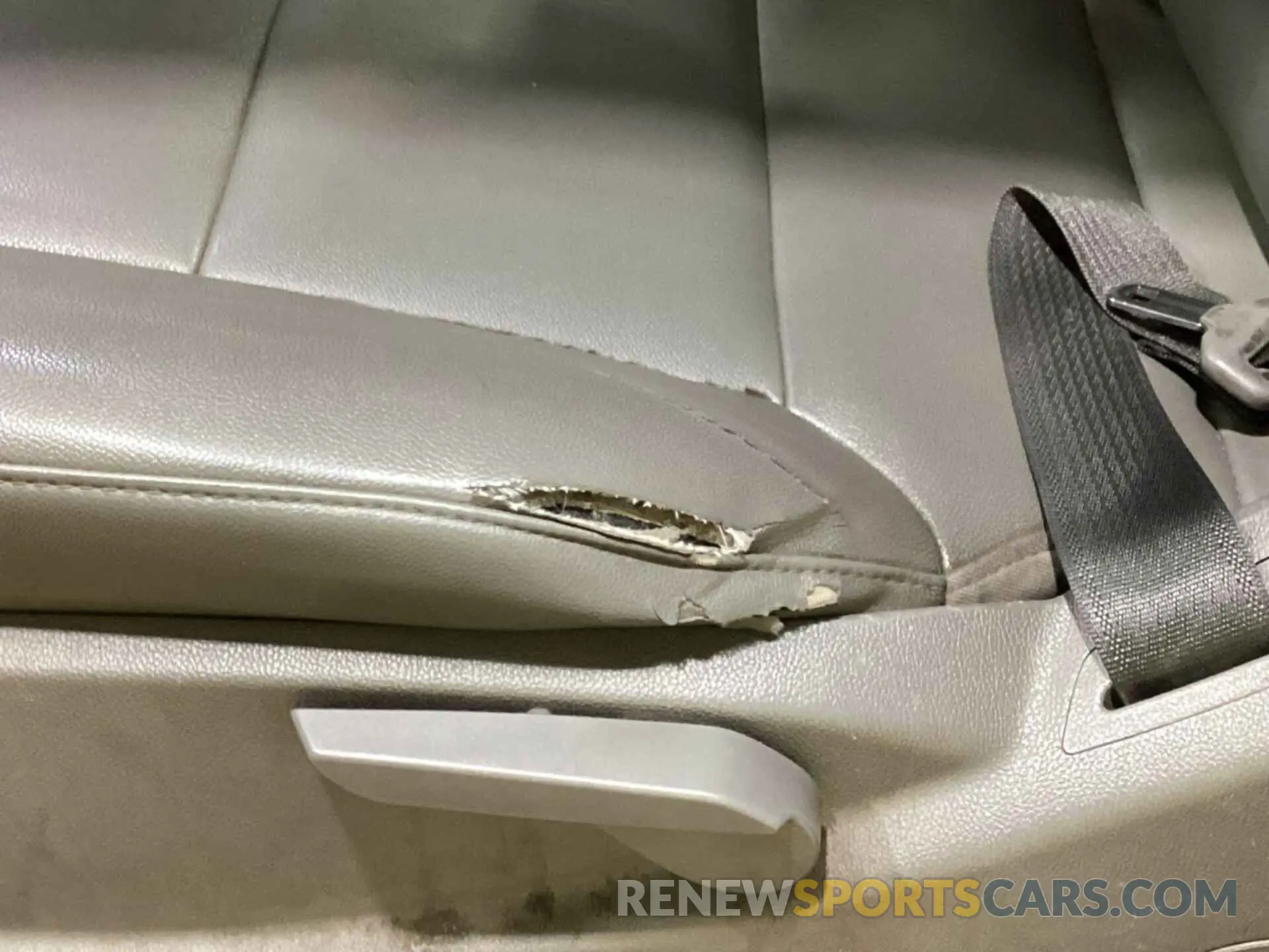 16 fotografías del automóvil dañado 1GB3CVCG6KF199067 CHEVROLET SILVERADO 2019