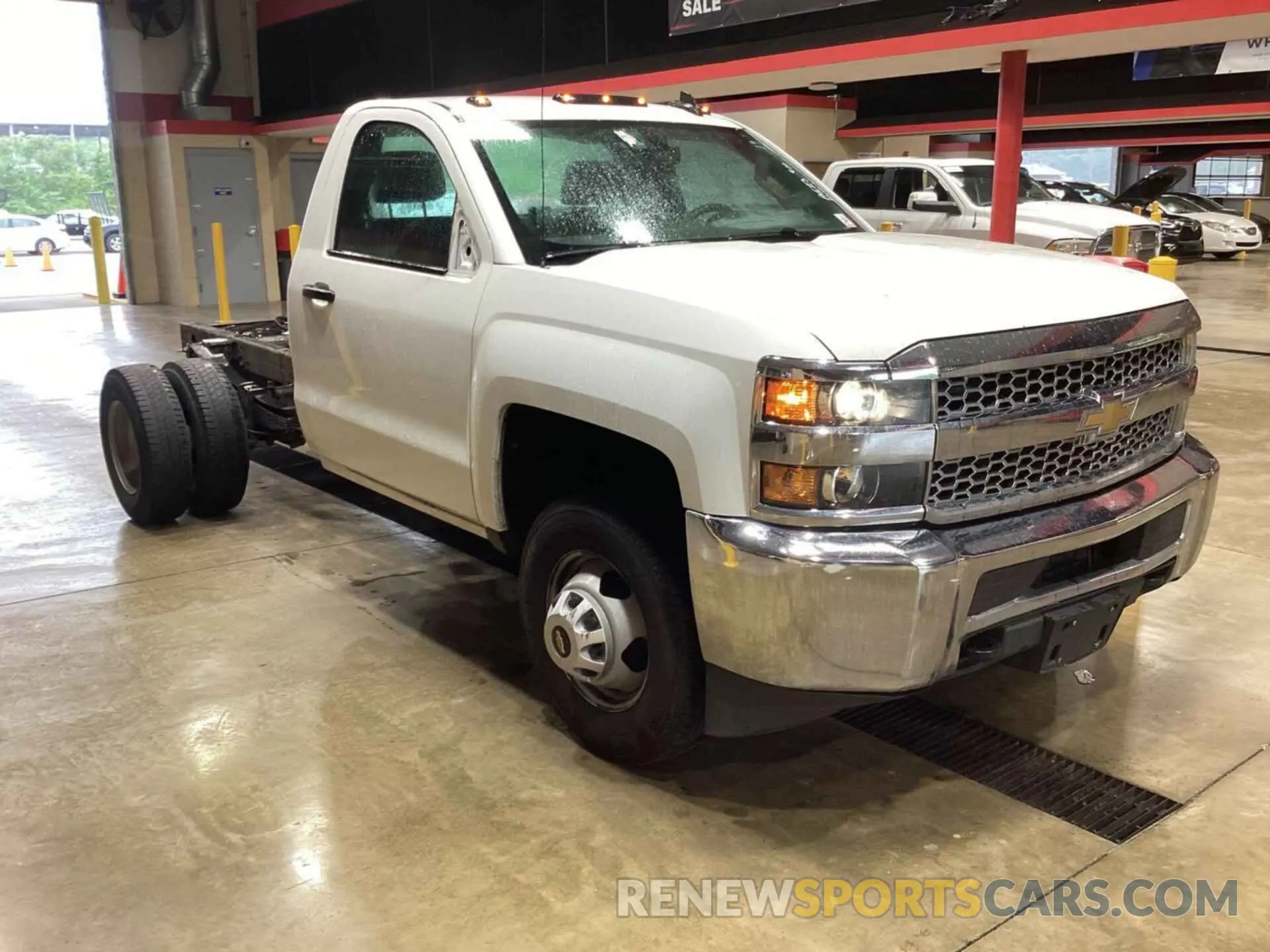 19 fotografías del automóvil dañado 1GB3CVCG6KF199067 CHEVROLET SILVERADO 2019
