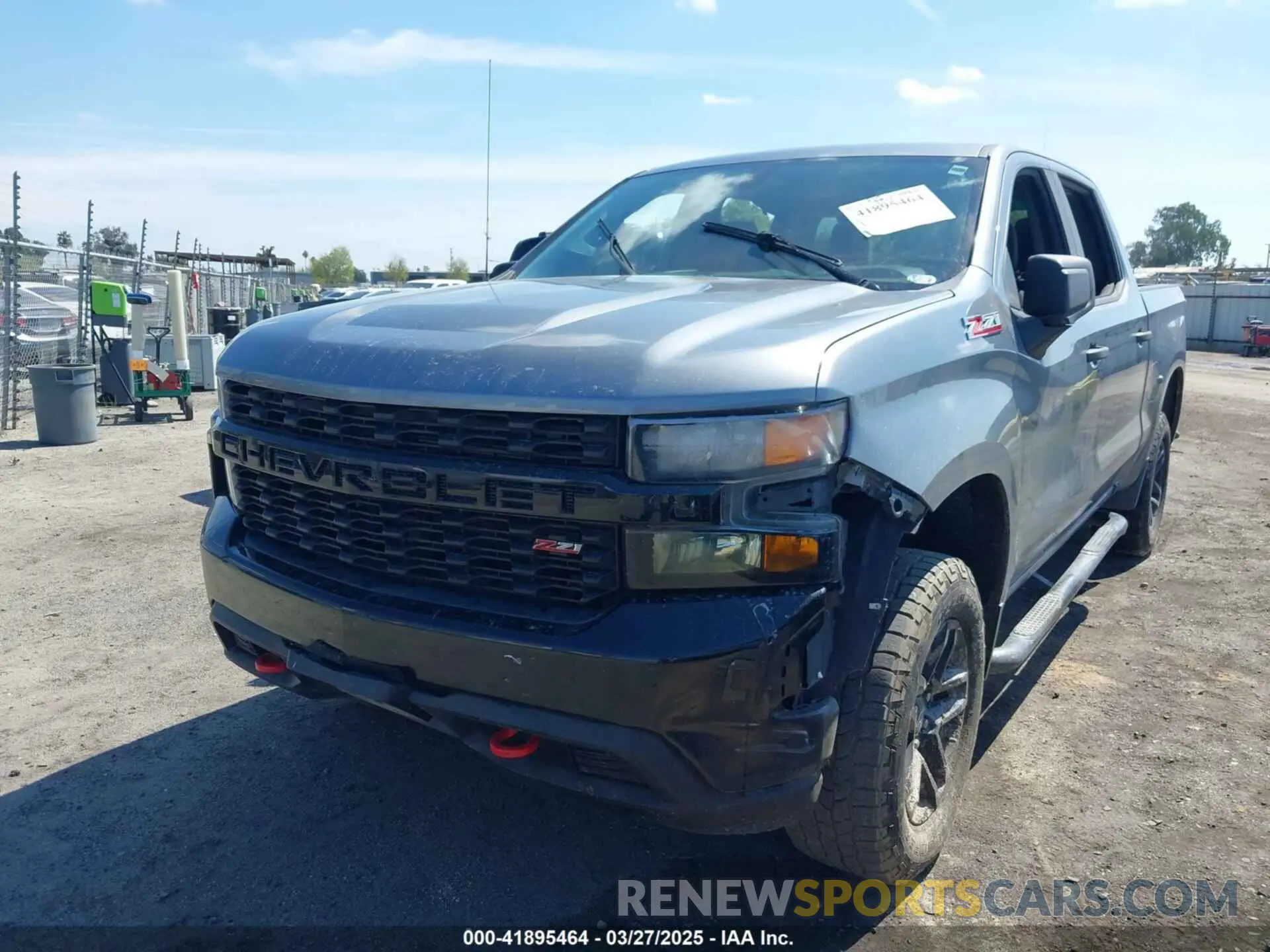 2 fotografías del automóvil dañado 1GCPYCEF8KZ348035 CHEVROLET SILVERADO 2019