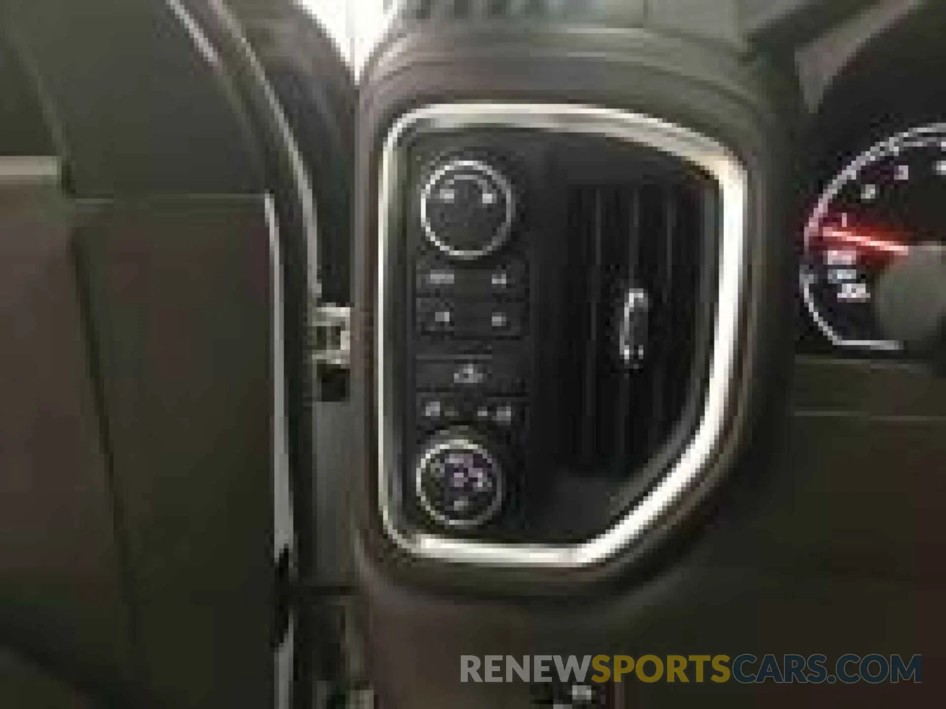 24 fotografías del automóvil dañado 1GCUYDEDXKZ349792 CHEVROLET SILVERADO 2019
