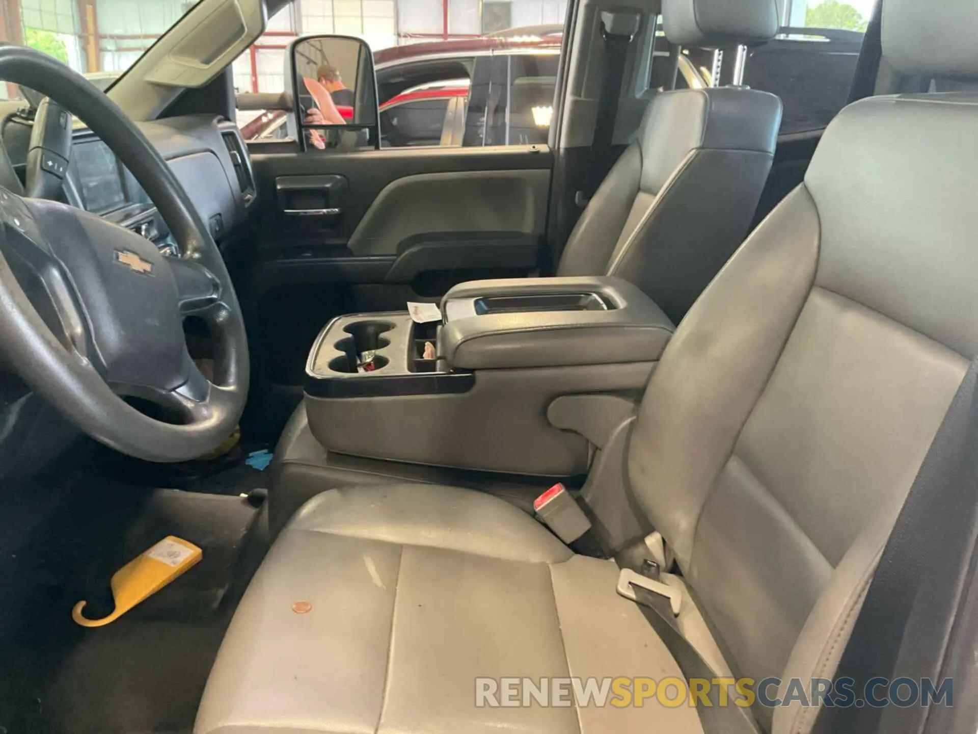 24 fotografías del automóvil dañado 2GC2CREG3K1151920 CHEVROLET SILVERADO 2019