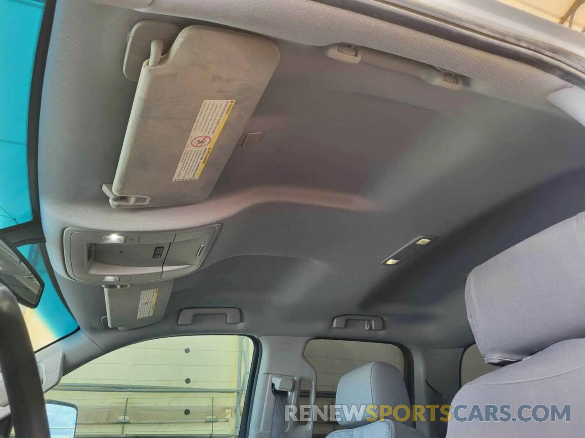 11 fotografías del automóvil dañado 2GC2KREG0K1204947 CHEVROLET SILVERADO 2019