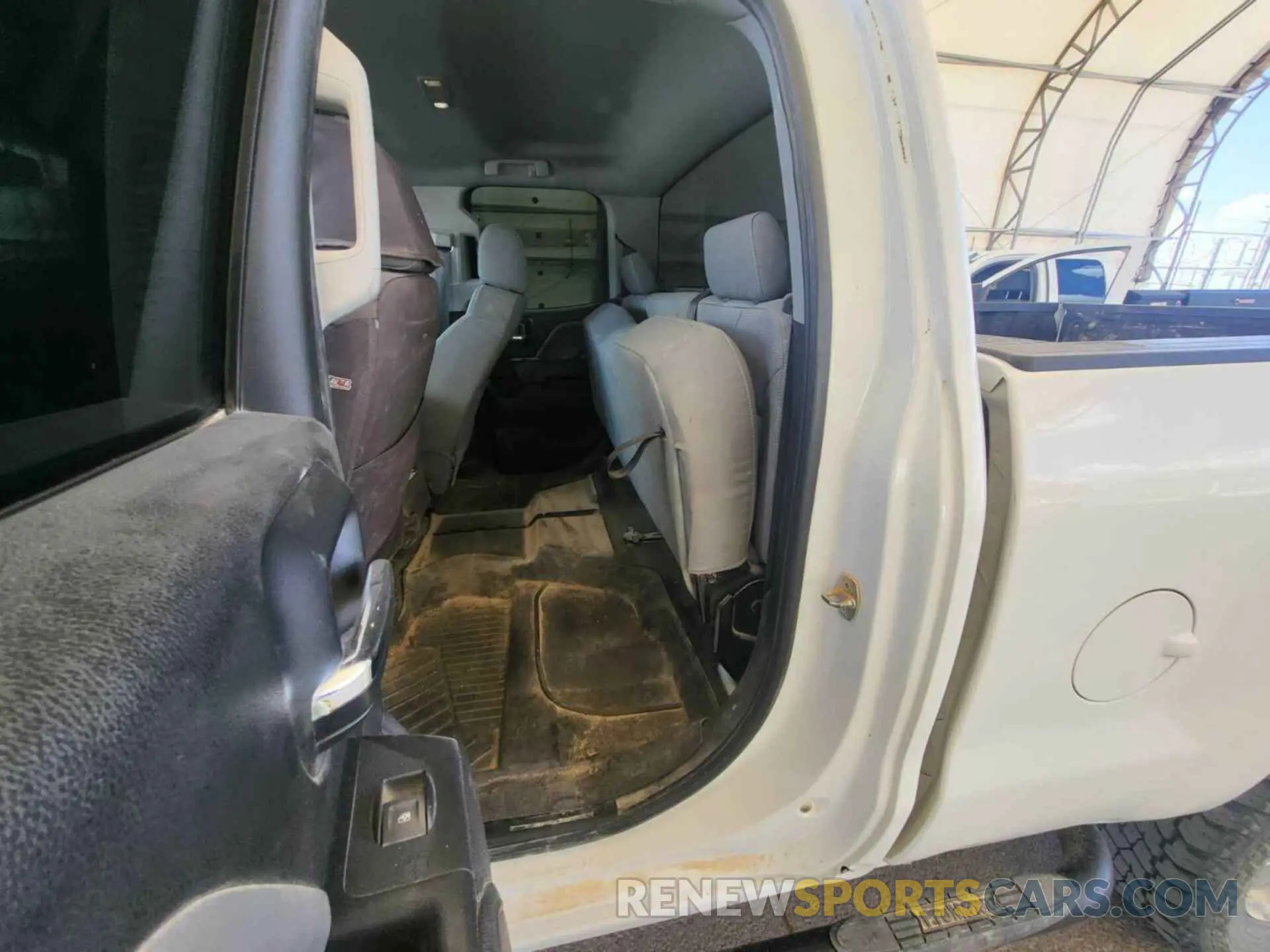 19 fotografías del automóvil dañado 2GC2KREG0K1204947 CHEVROLET SILVERADO 2019