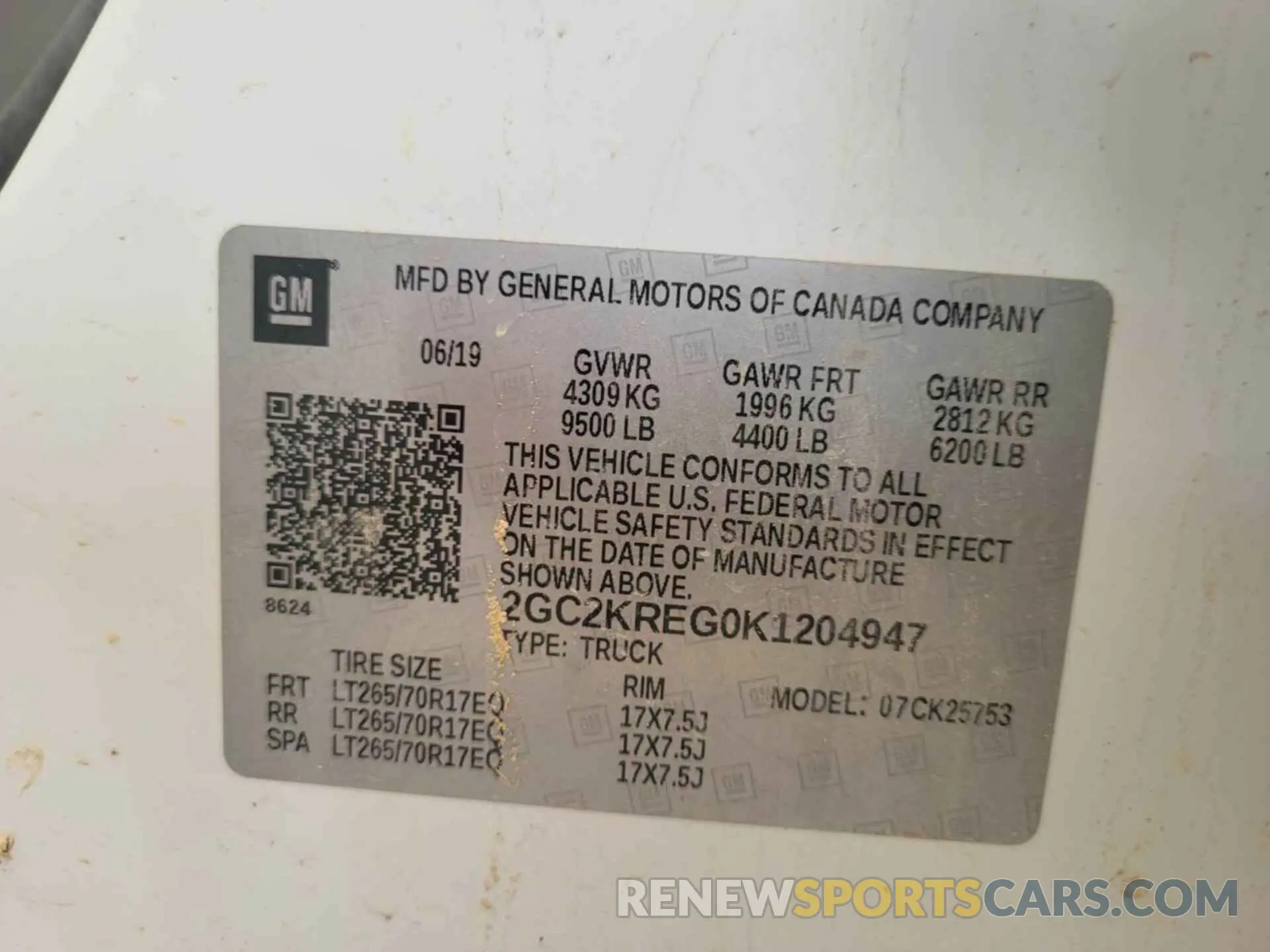 2 fotografías del automóvil dañado 2GC2KREG0K1204947 CHEVROLET SILVERADO 2019
