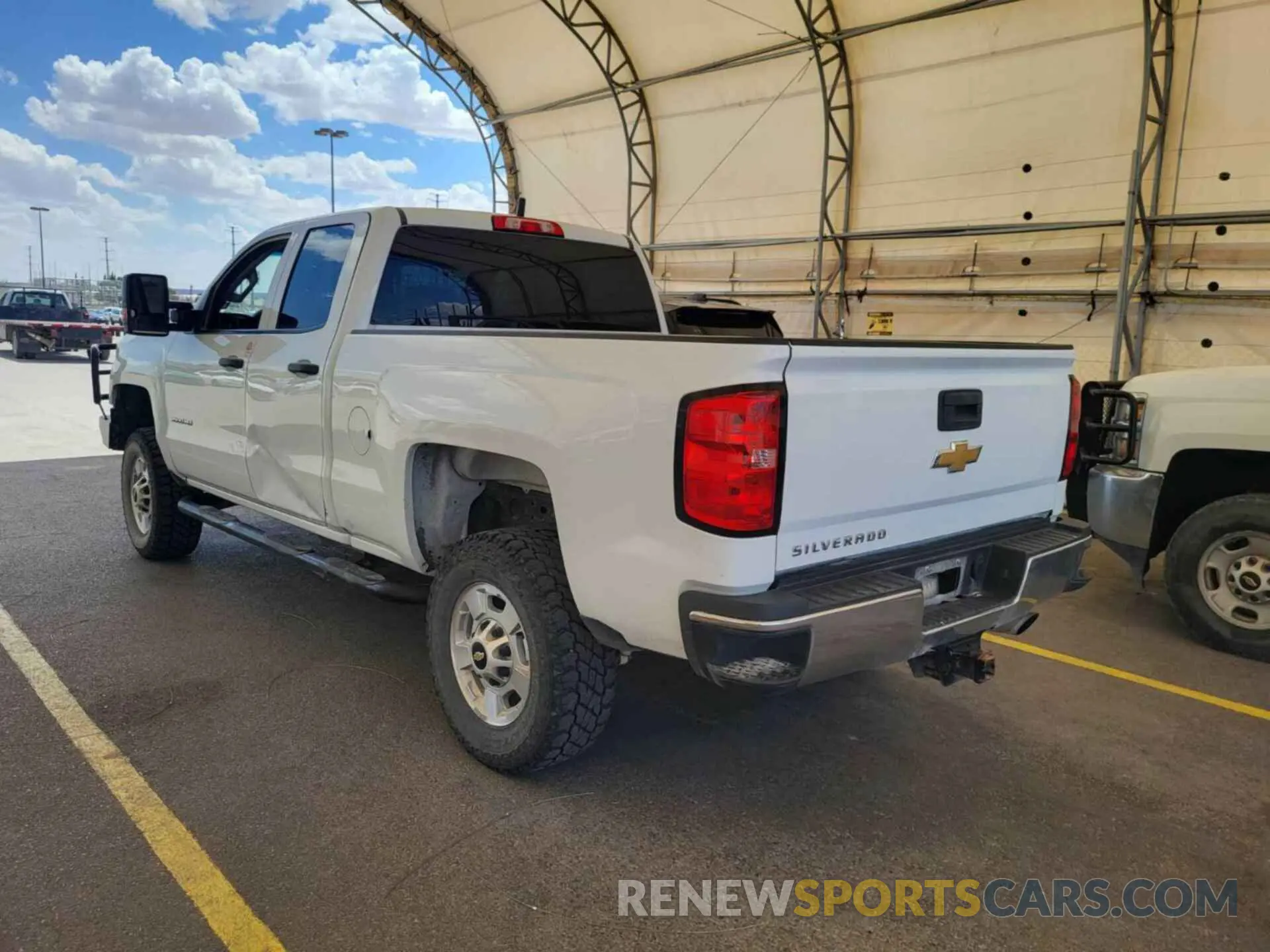 4 fotografías del automóvil dañado 2GC2KREG0K1204947 CHEVROLET SILVERADO 2019