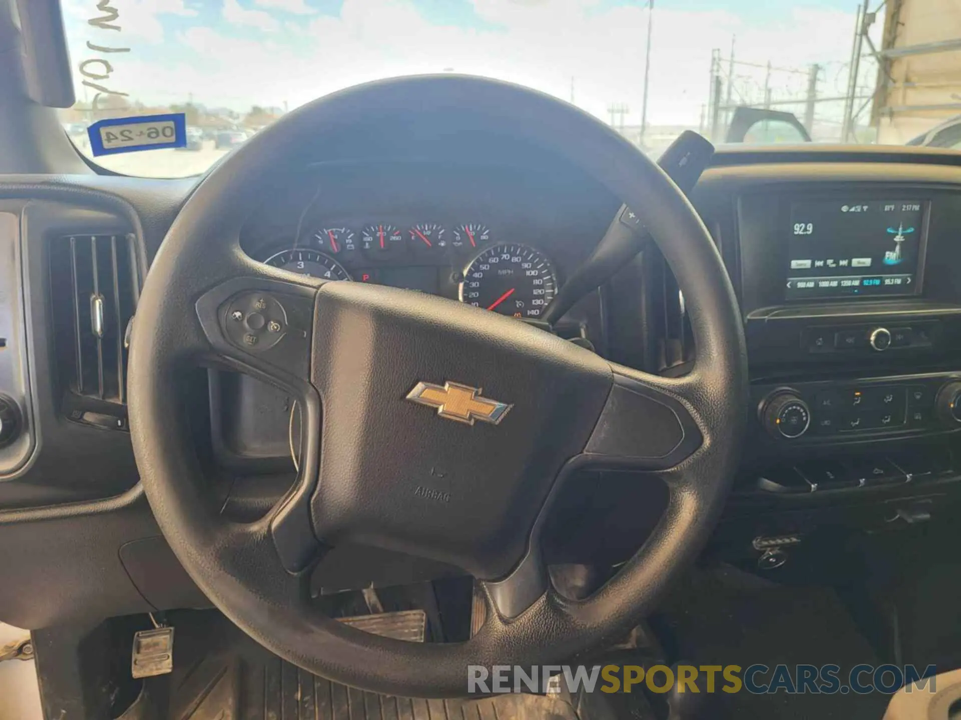 5 fotografías del automóvil dañado 2GC2KREG0K1204947 CHEVROLET SILVERADO 2019