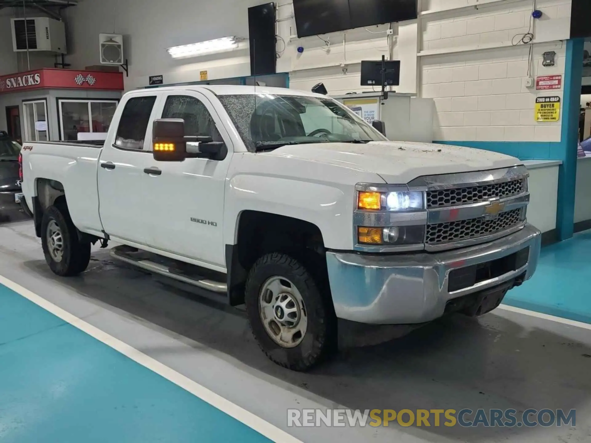 2 fotografías del automóvil dañado 2GC2KREG6K1117389 CHEVROLET SILVERADO 2019