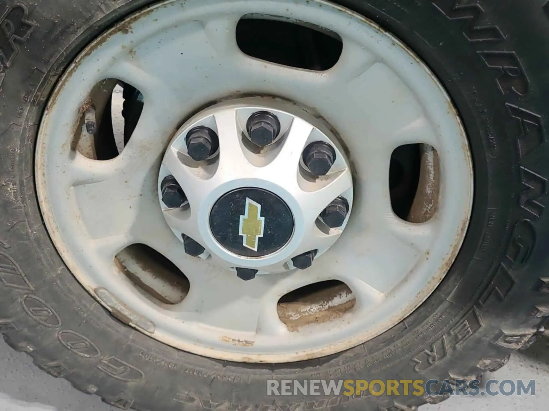 4 fotografías del automóvil dañado 2GC2KREG6K1117389 CHEVROLET SILVERADO 2019