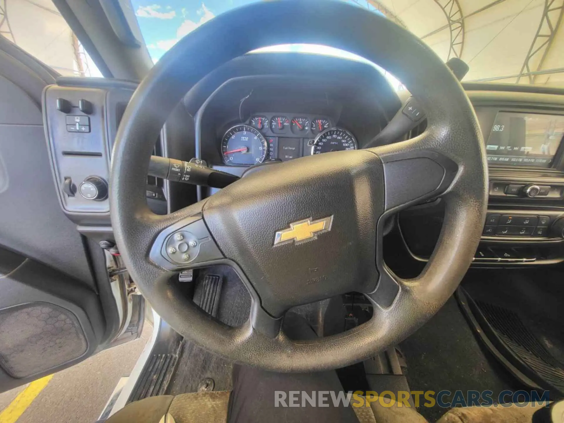 2 fotografías del automóvil dañado 2GC2KREG8K1209197 CHEVROLET SILVERADO 2019
