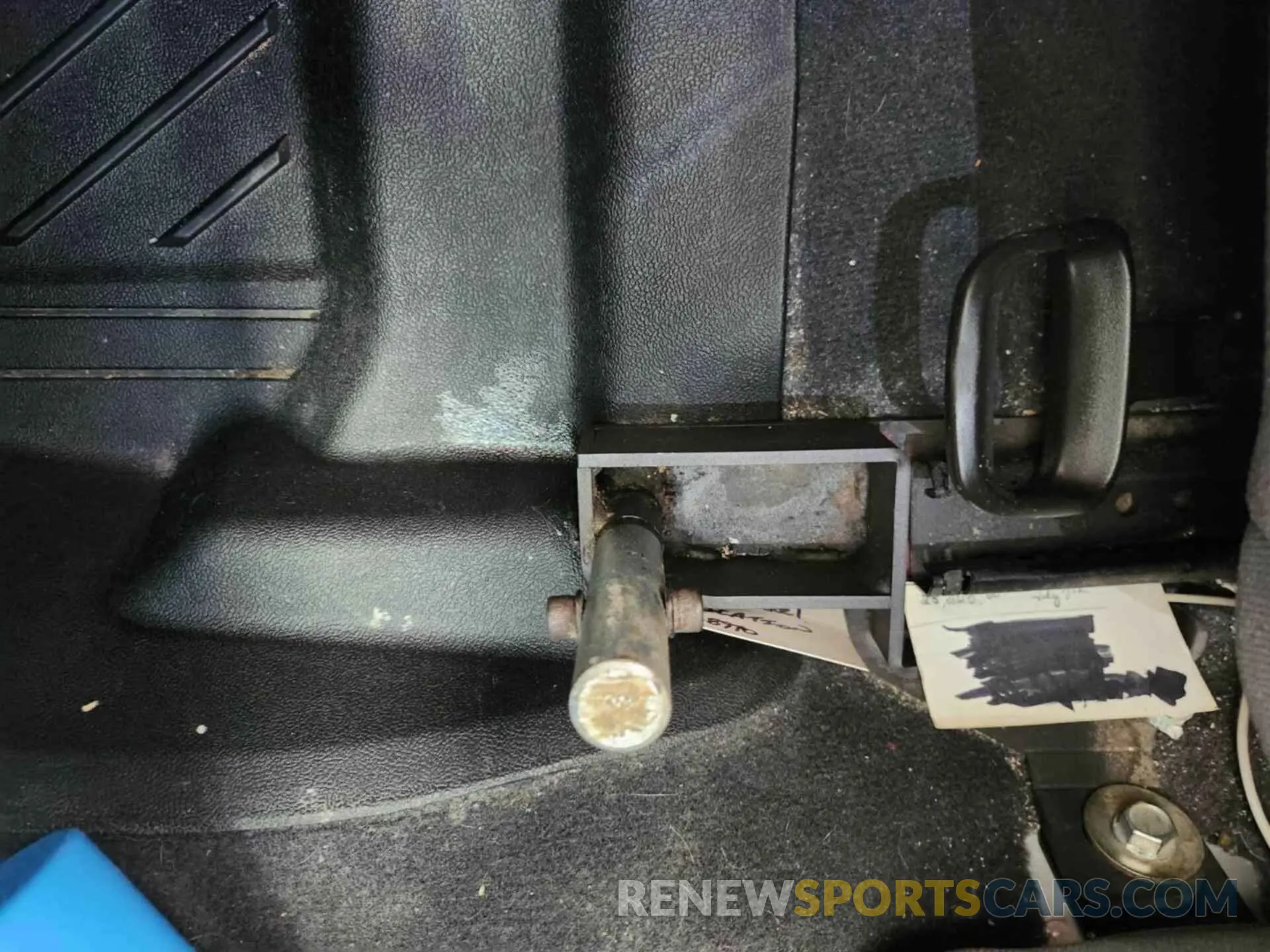 3 fotografías del automóvil dañado 2GC2KREG8K1209197 CHEVROLET SILVERADO 2019