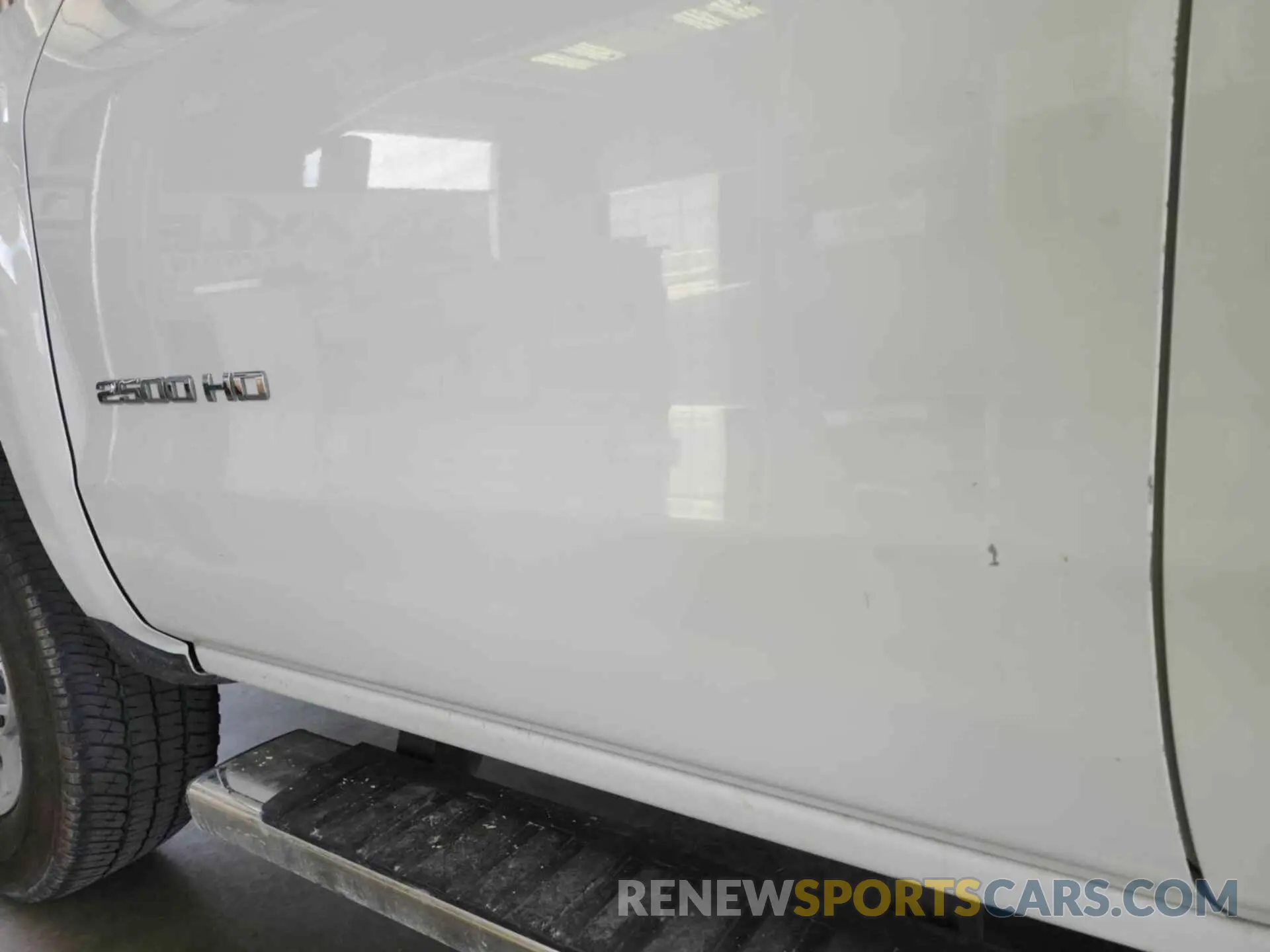 34 fotografías del automóvil dañado 2GC2KREG8K1209197 CHEVROLET SILVERADO 2019