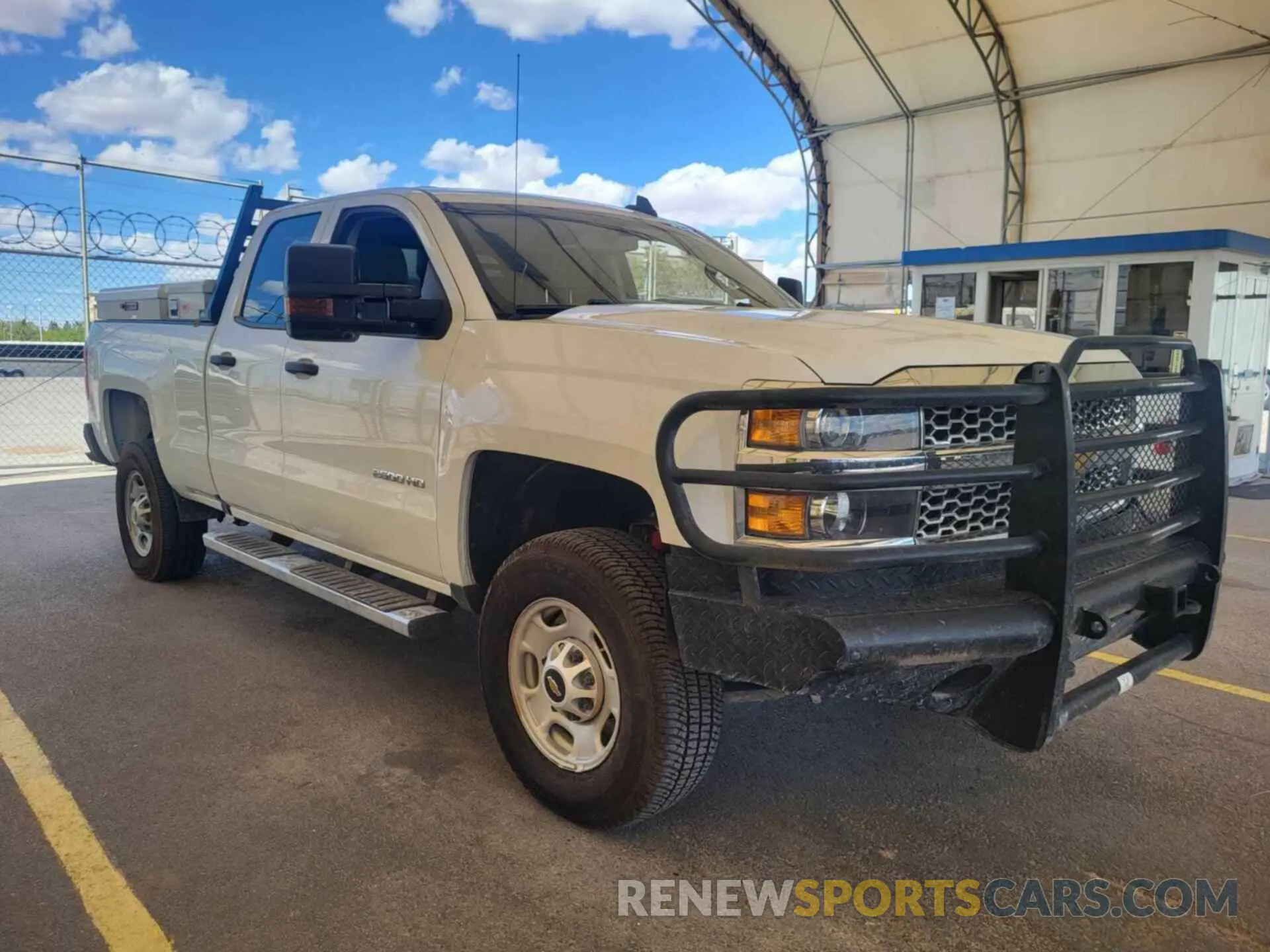 35 fotografías del automóvil dañado 2GC2KREG8K1209197 CHEVROLET SILVERADO 2019