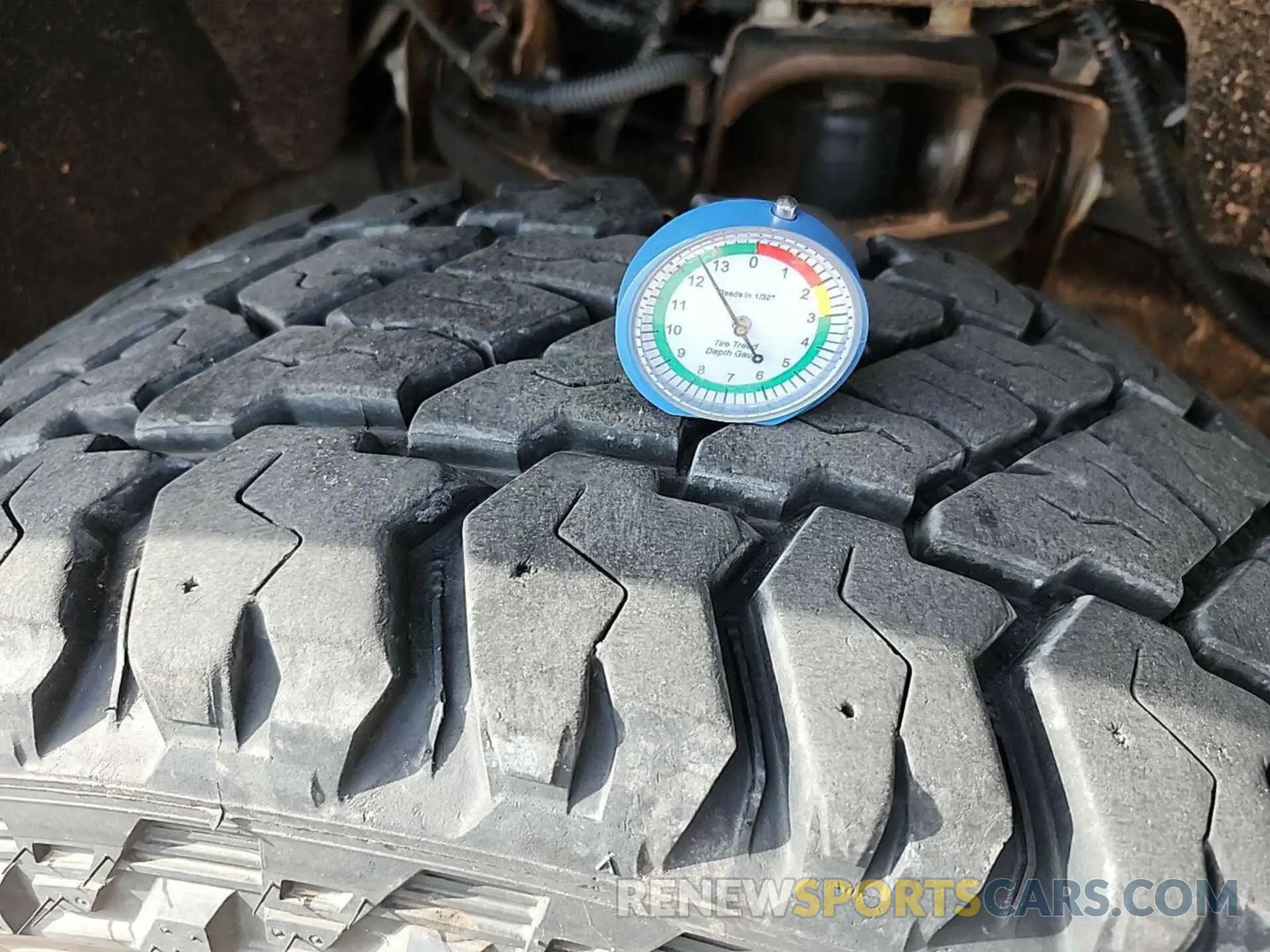 3 fotografías del automóvil dañado 2GC2KREG9K1155599 CHEVROLET SILVERADO 2019