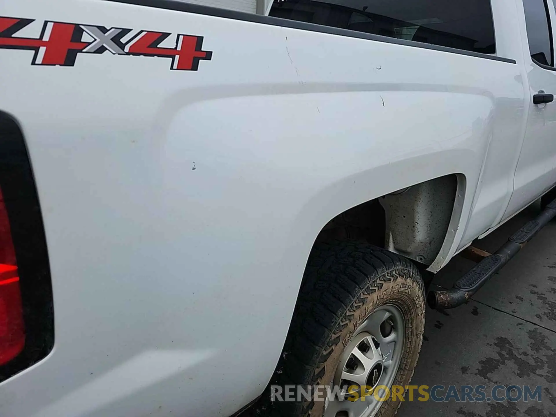 28 fotografías del automóvil dañado 2GC2KREGXK1175330 CHEVROLET SILVERADO 2019