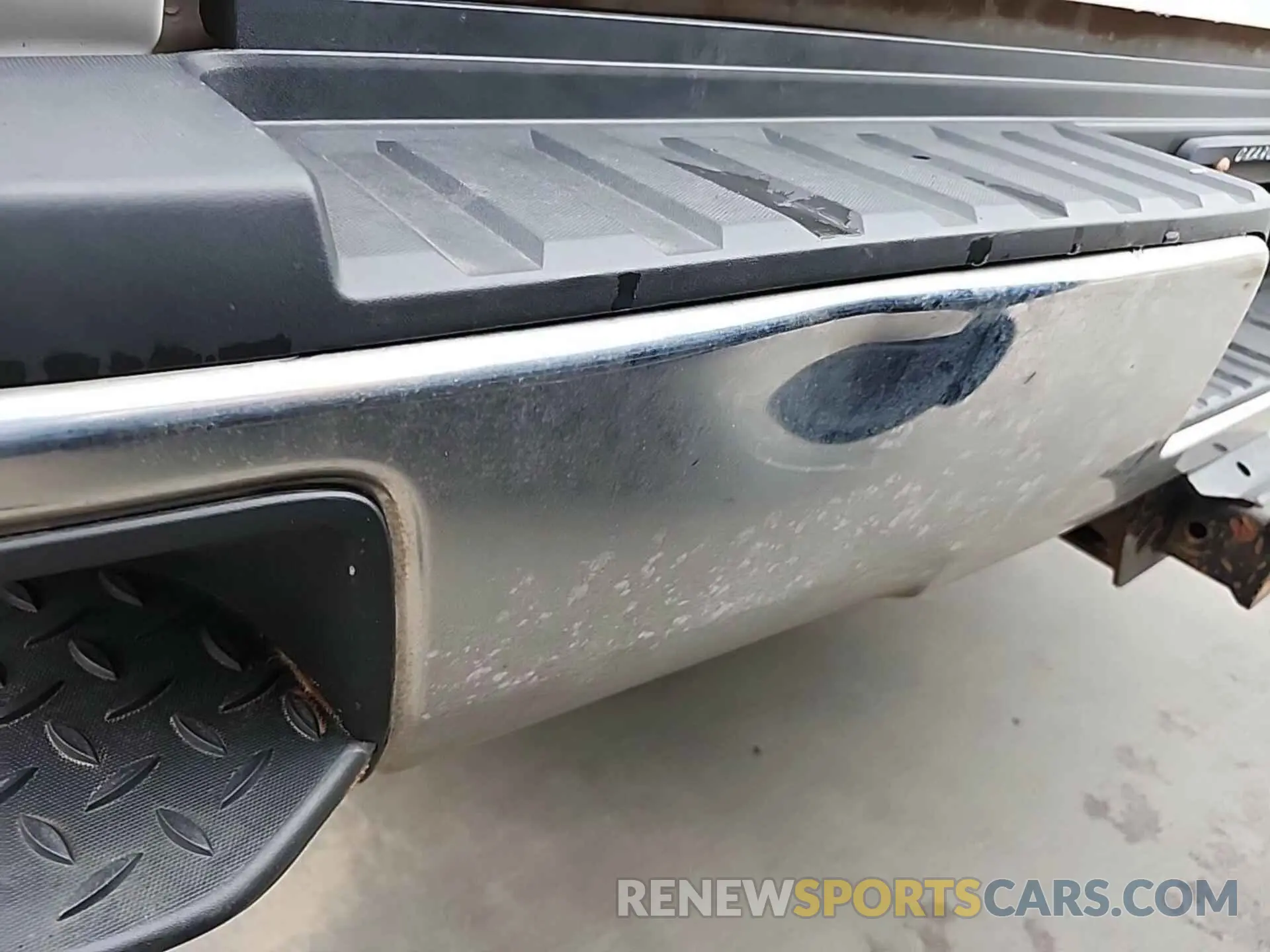 31 fotografías del automóvil dañado 2GC2KREGXK1175330 CHEVROLET SILVERADO 2019
