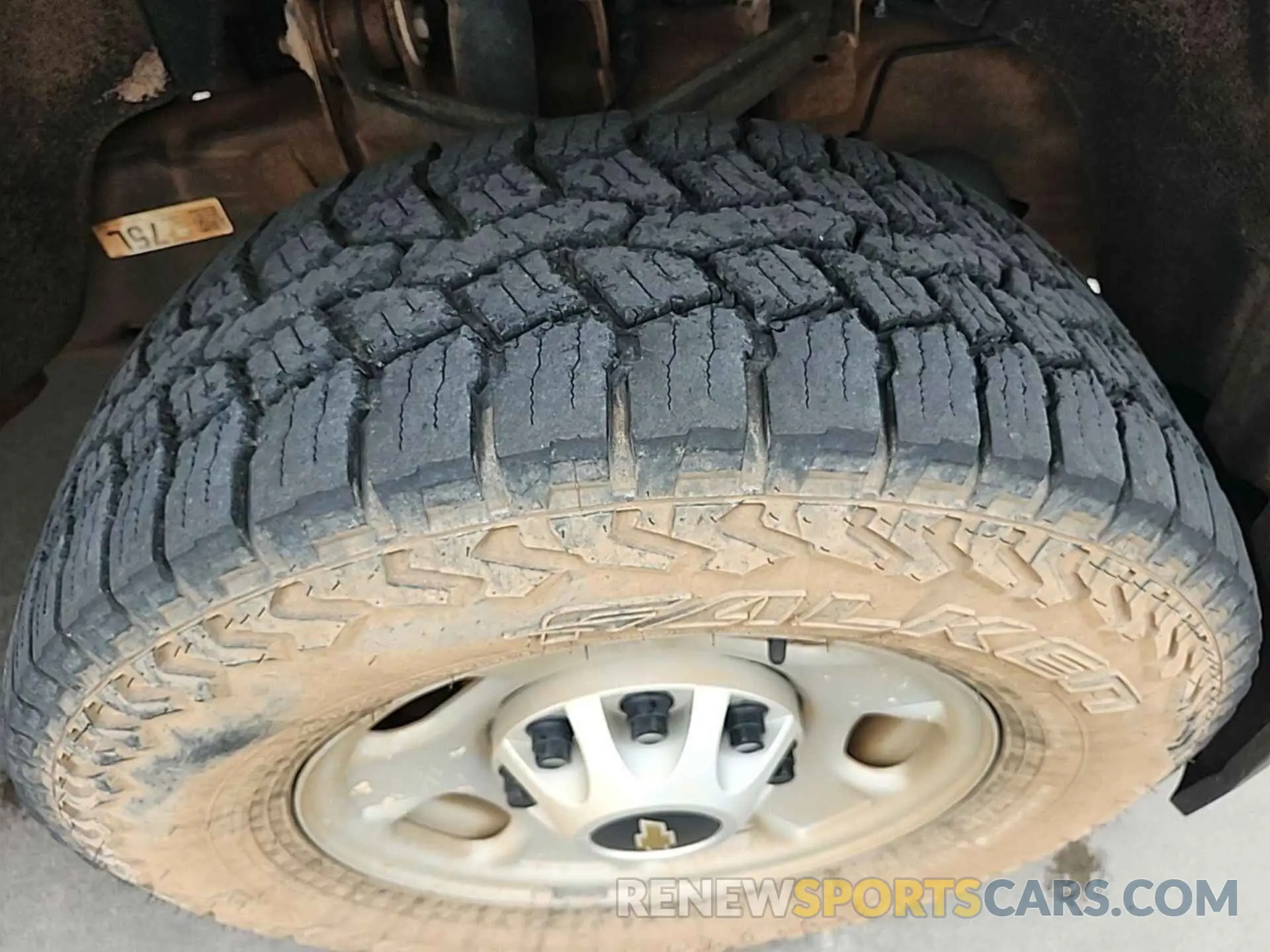6 fotografías del automóvil dañado 2GC2KREGXK1175330 CHEVROLET SILVERADO 2019