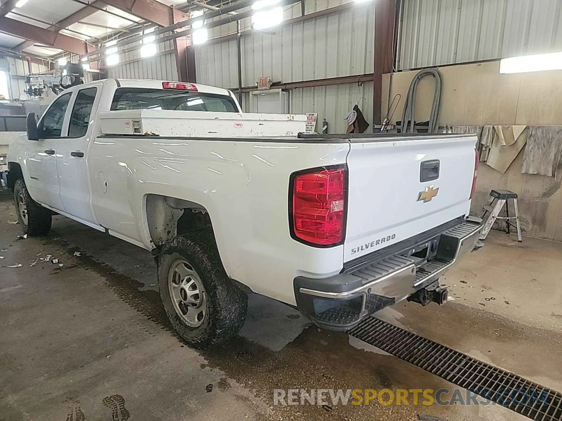 24 fotografías del automóvil dañado 2GC2KREGXK1222615 CHEVROLET SILVERADO 2019